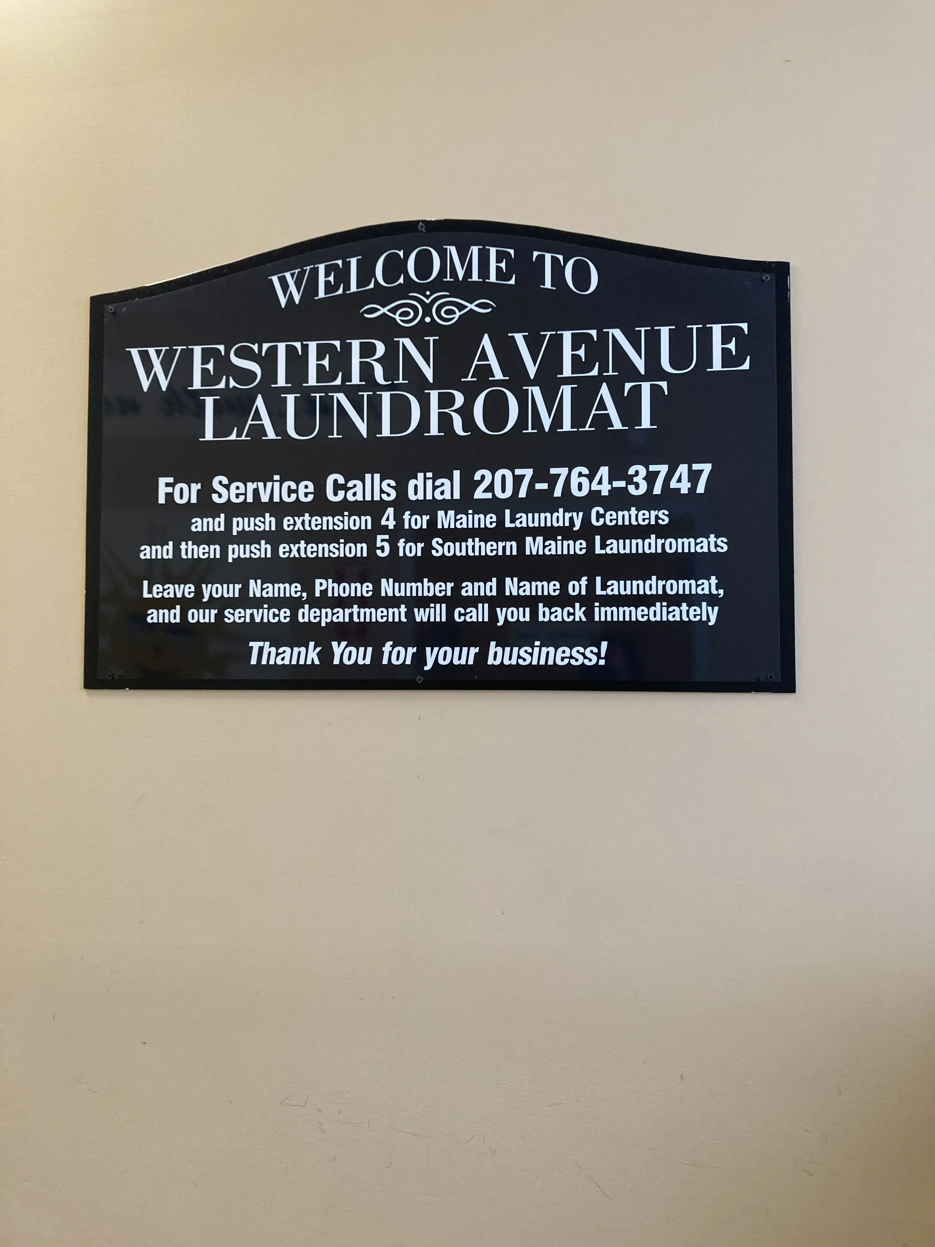 Western Ave. Laundromat - Image 11