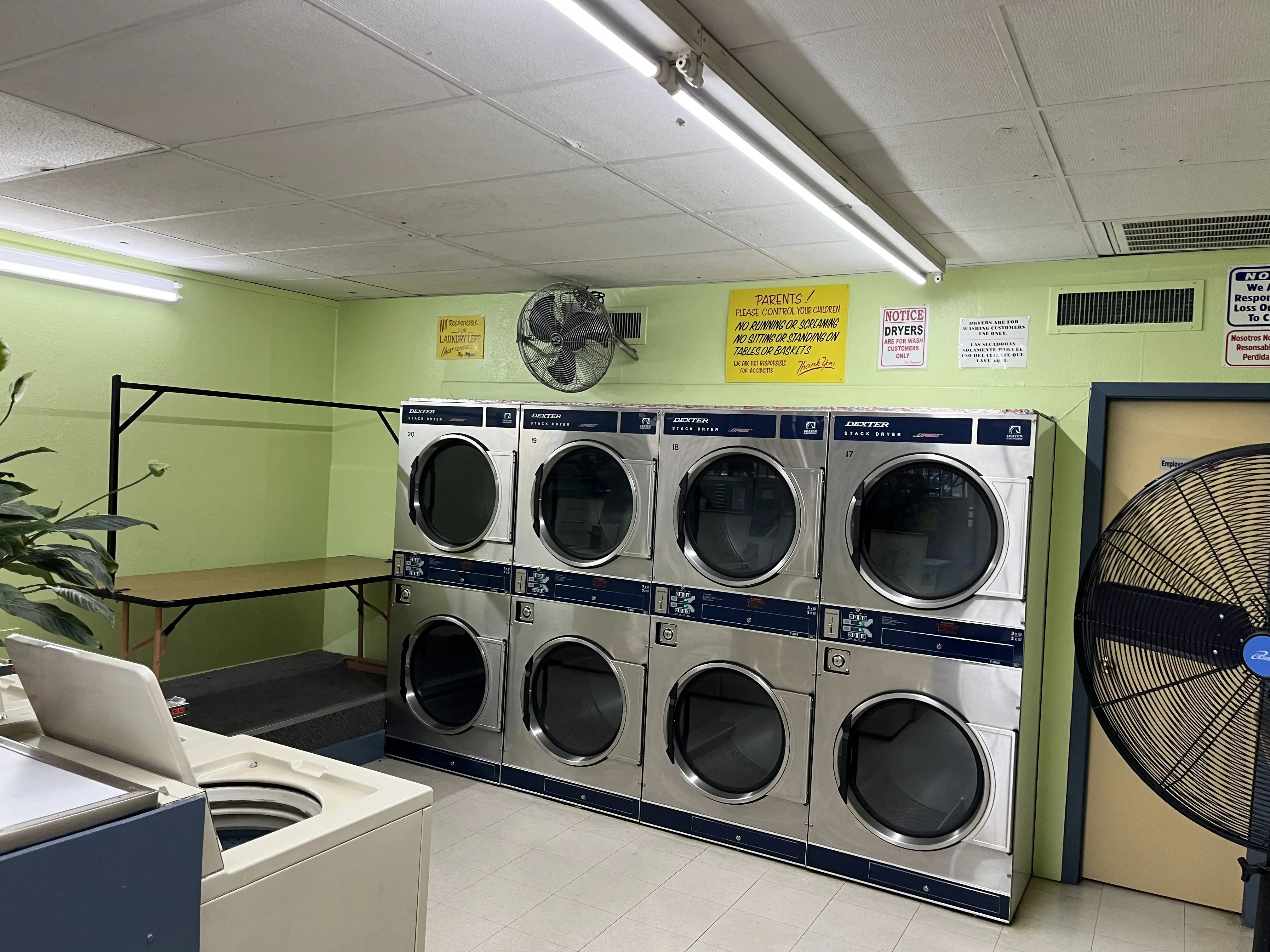 Western Hills Laundry - Image 17