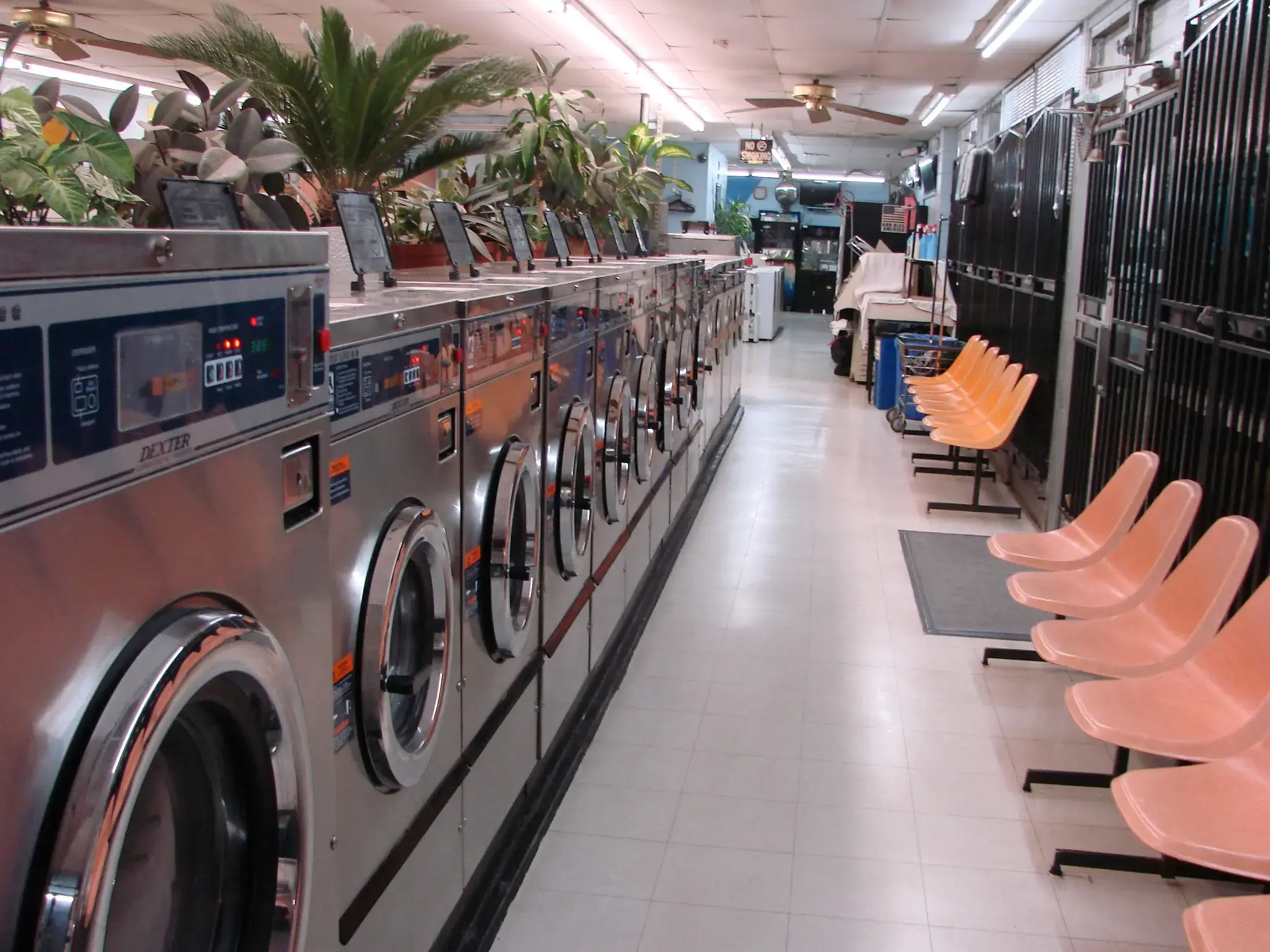 Western Hills Laundry - Image 18