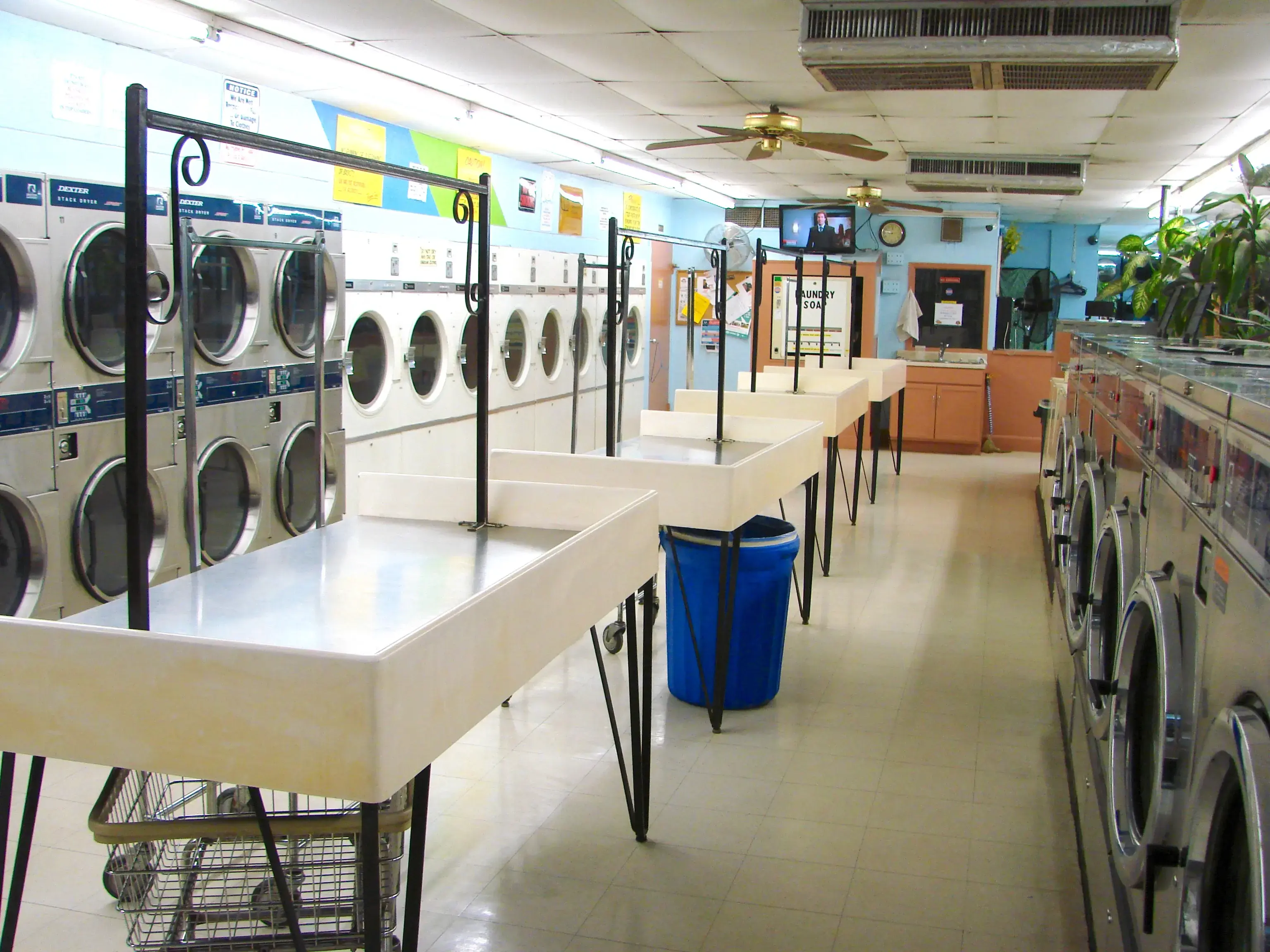 Western Hills Laundry - Image 10