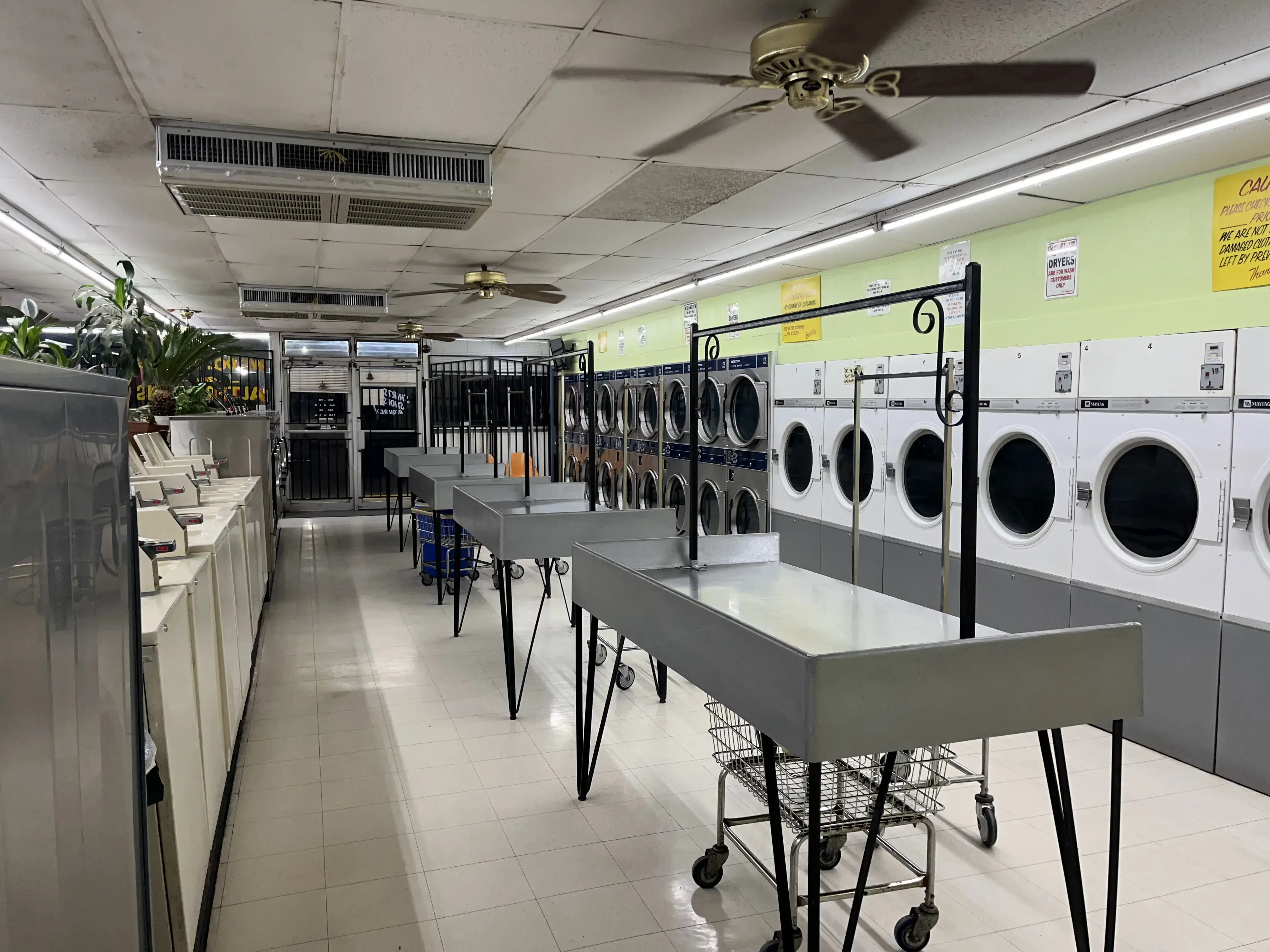 Western Hills Laundry - Image 14