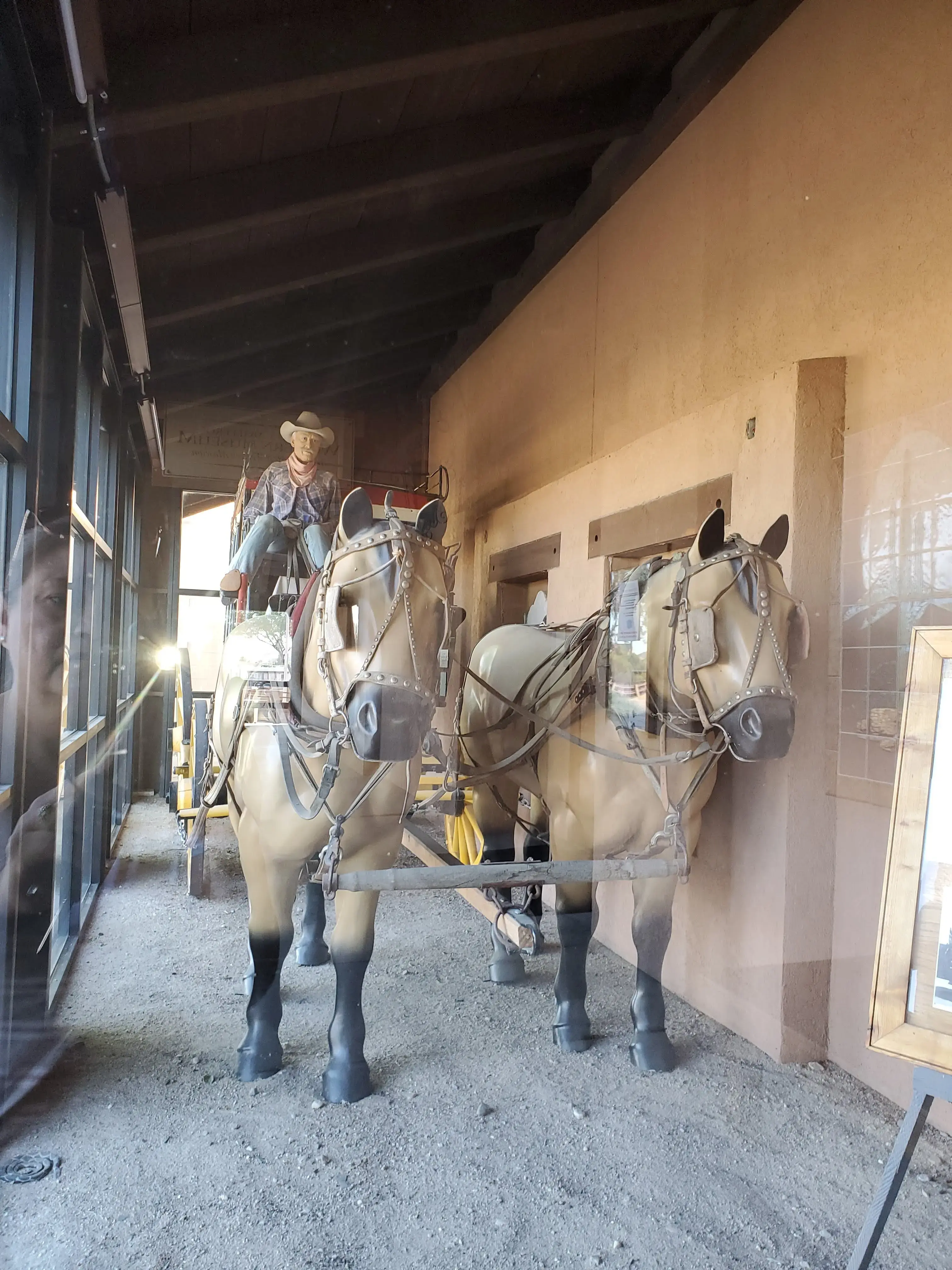 Western Laundry and Dry Cleaning Wickenburg thumbnail 4