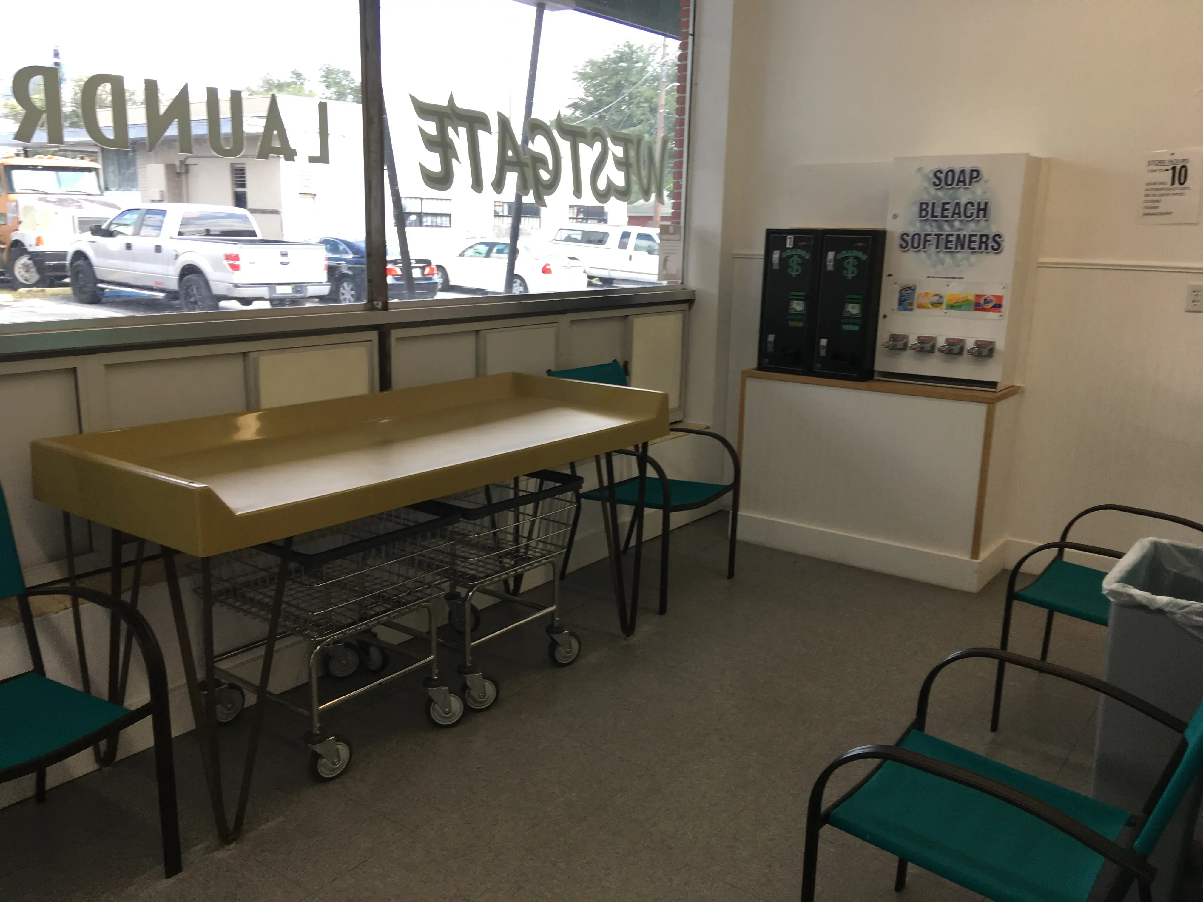 Westgate Laundromat - Image 6