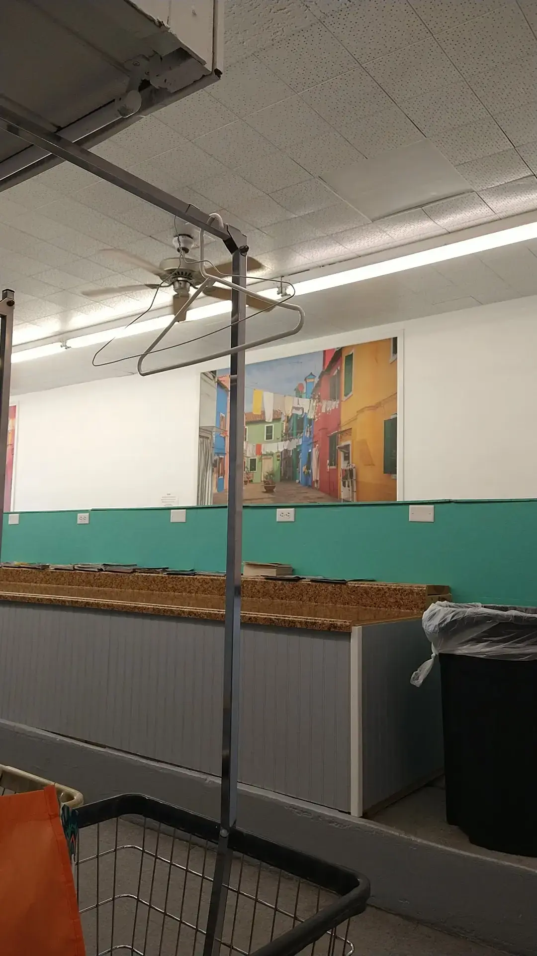 Westgate Laundromat thumbnail 8