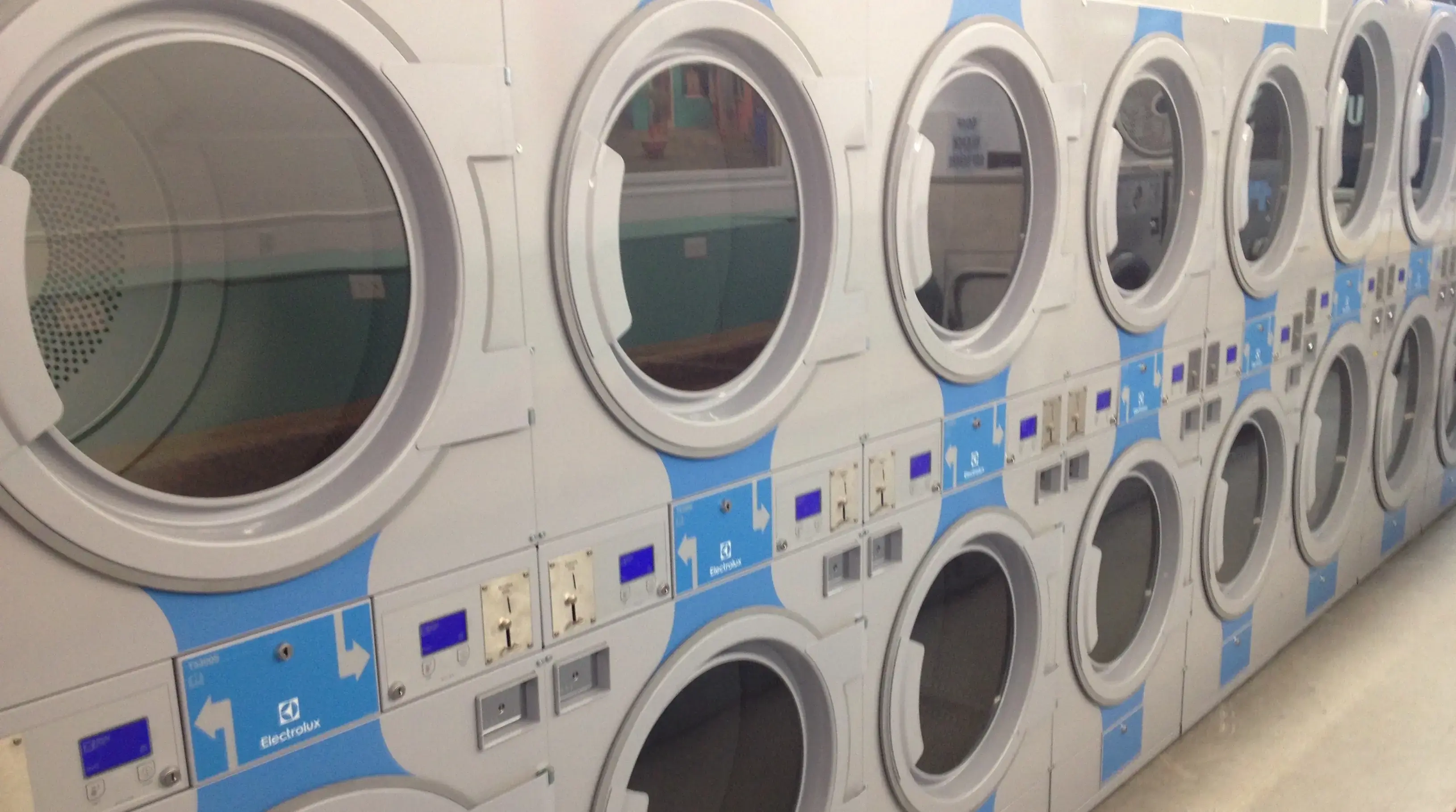 Westgate Laundromat - Image 11