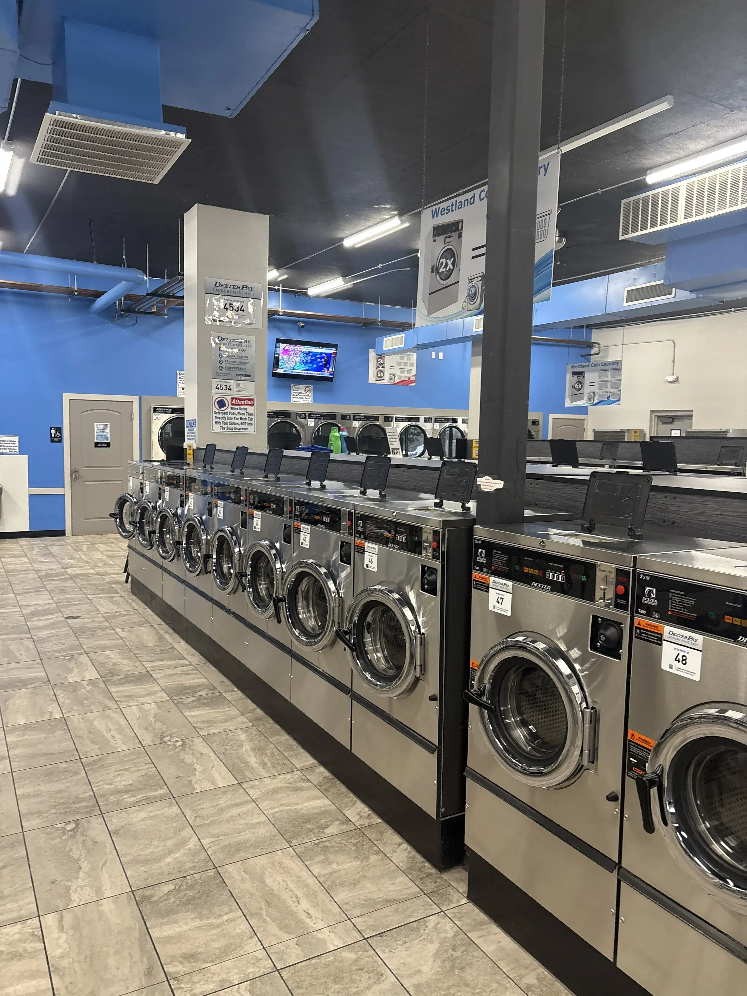 Westland Coin Laundry and Wash Dry Fold Drop Off Service thumbnail 2