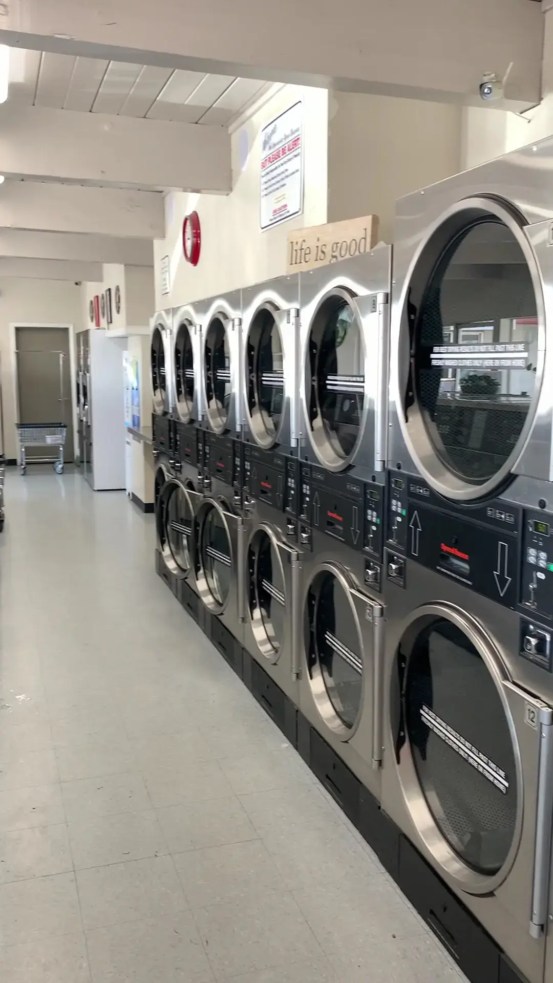 Westside Wash Laundromat - Image 2