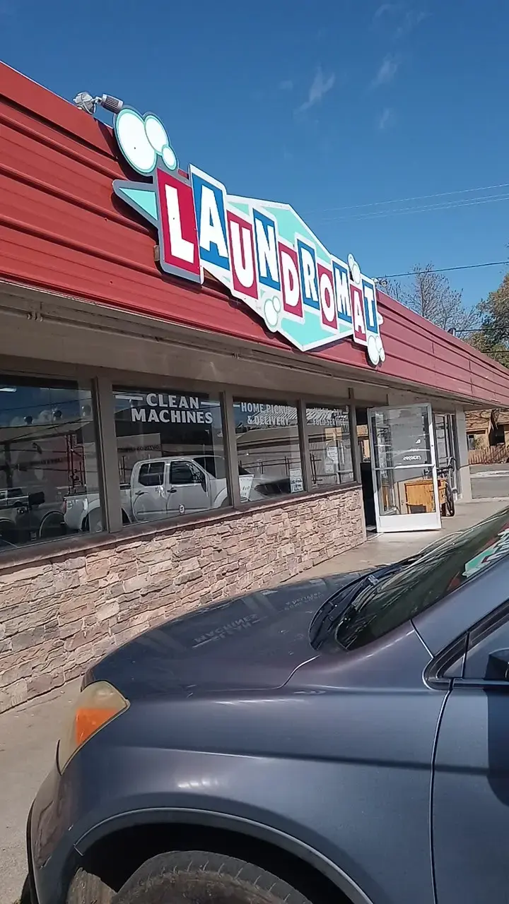 Westside Wash Laundromat thumbnail 3