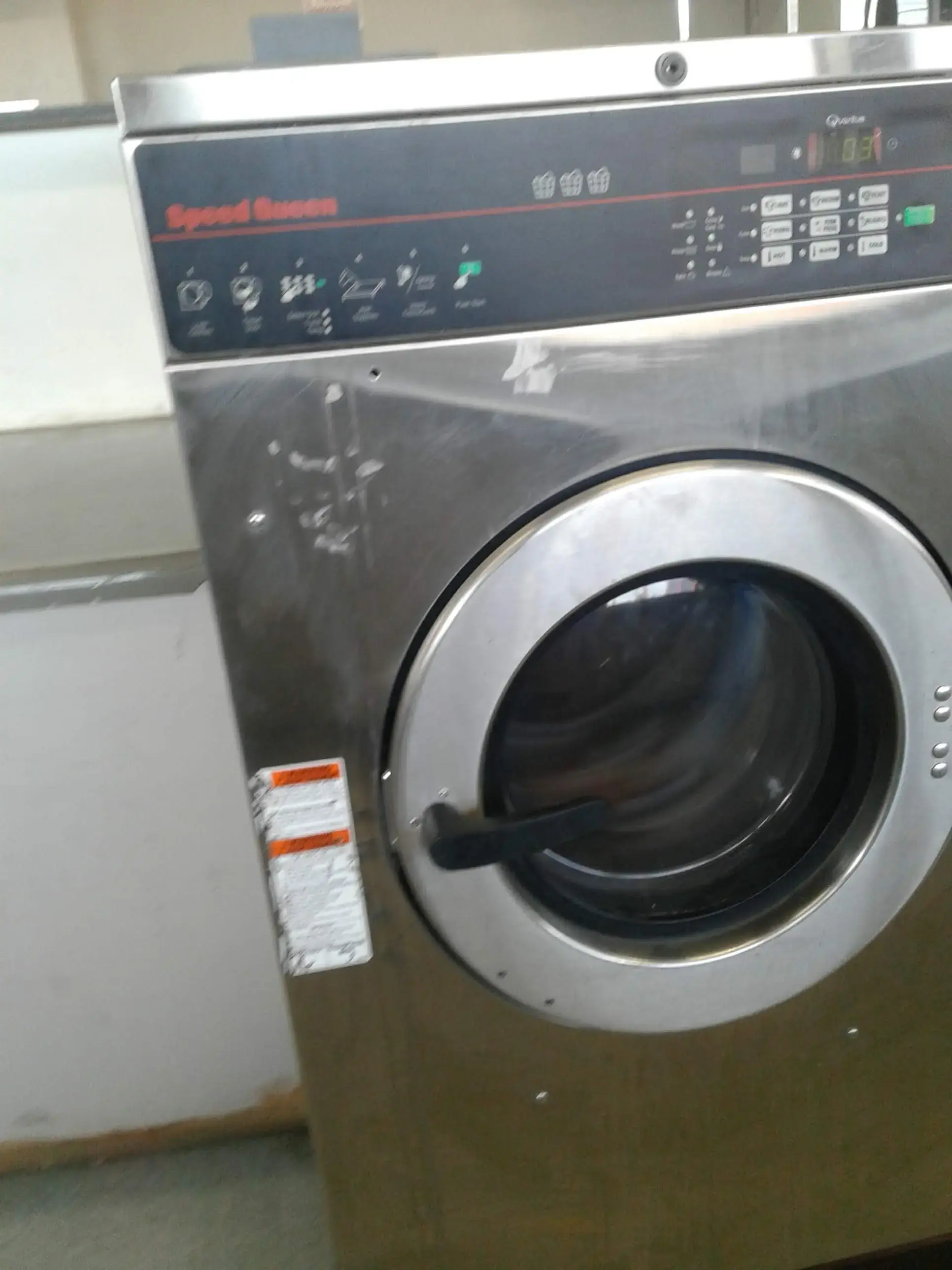 Westside Wash Laundromat thumbnail 16