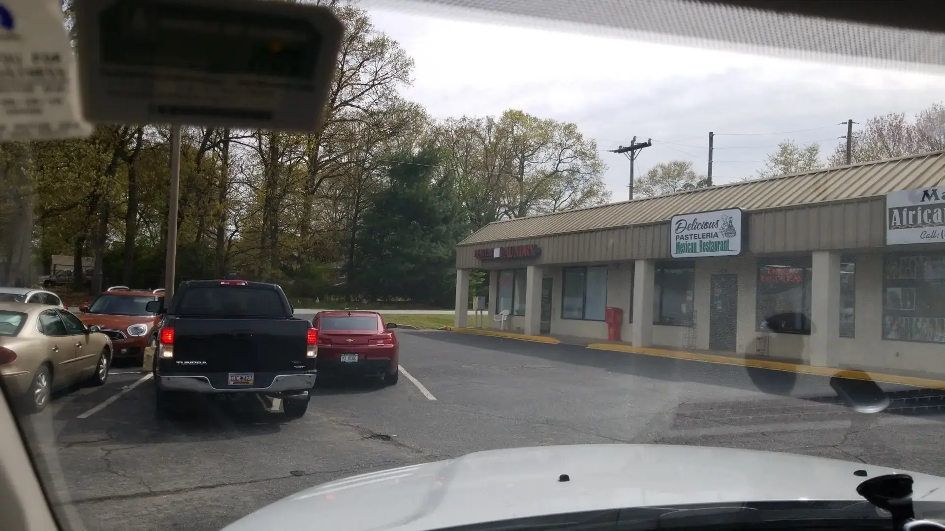 Westview Plaza Coin Laundry thumbnail 4