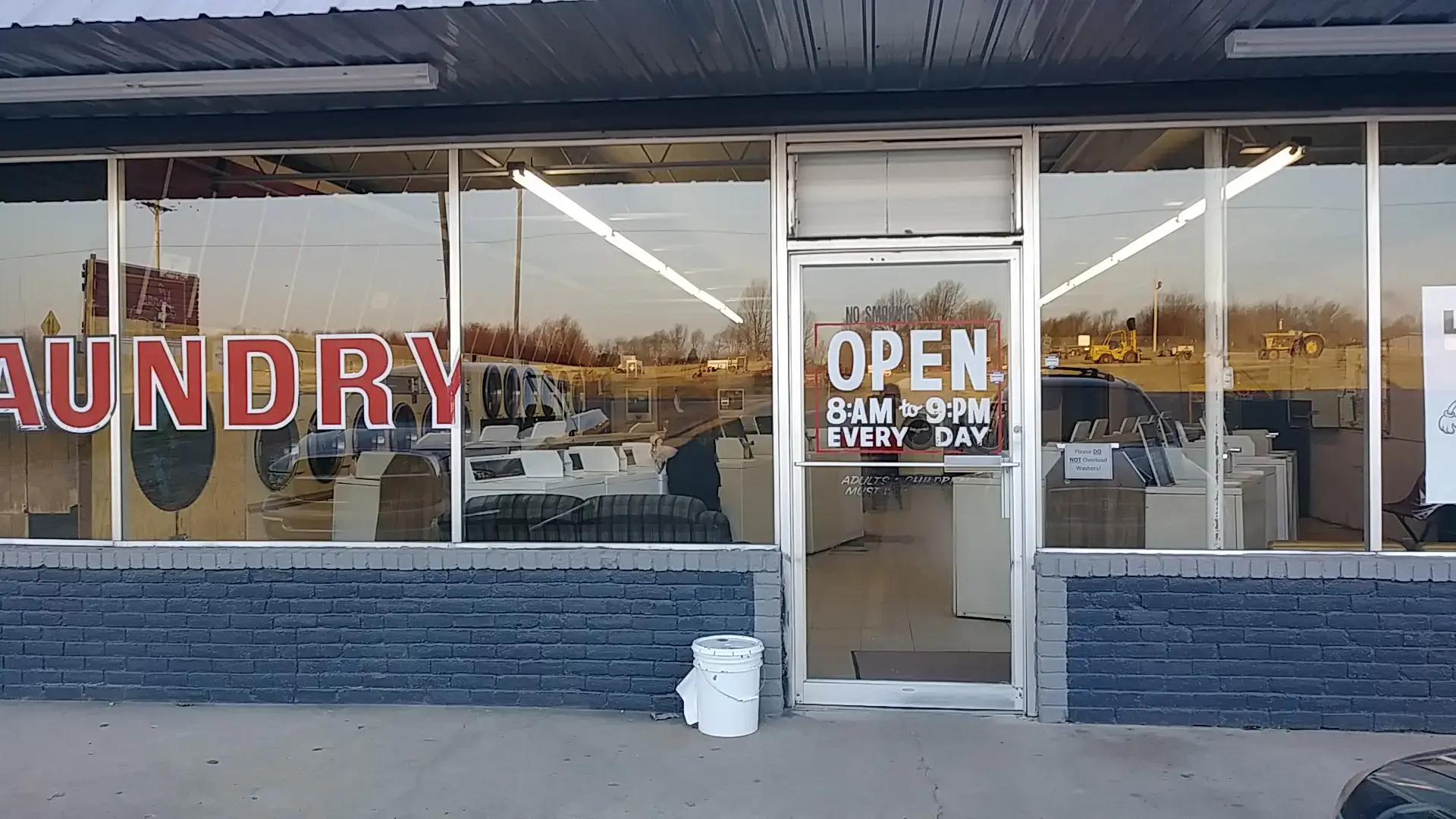 Westville Laundry Mat - Image 8