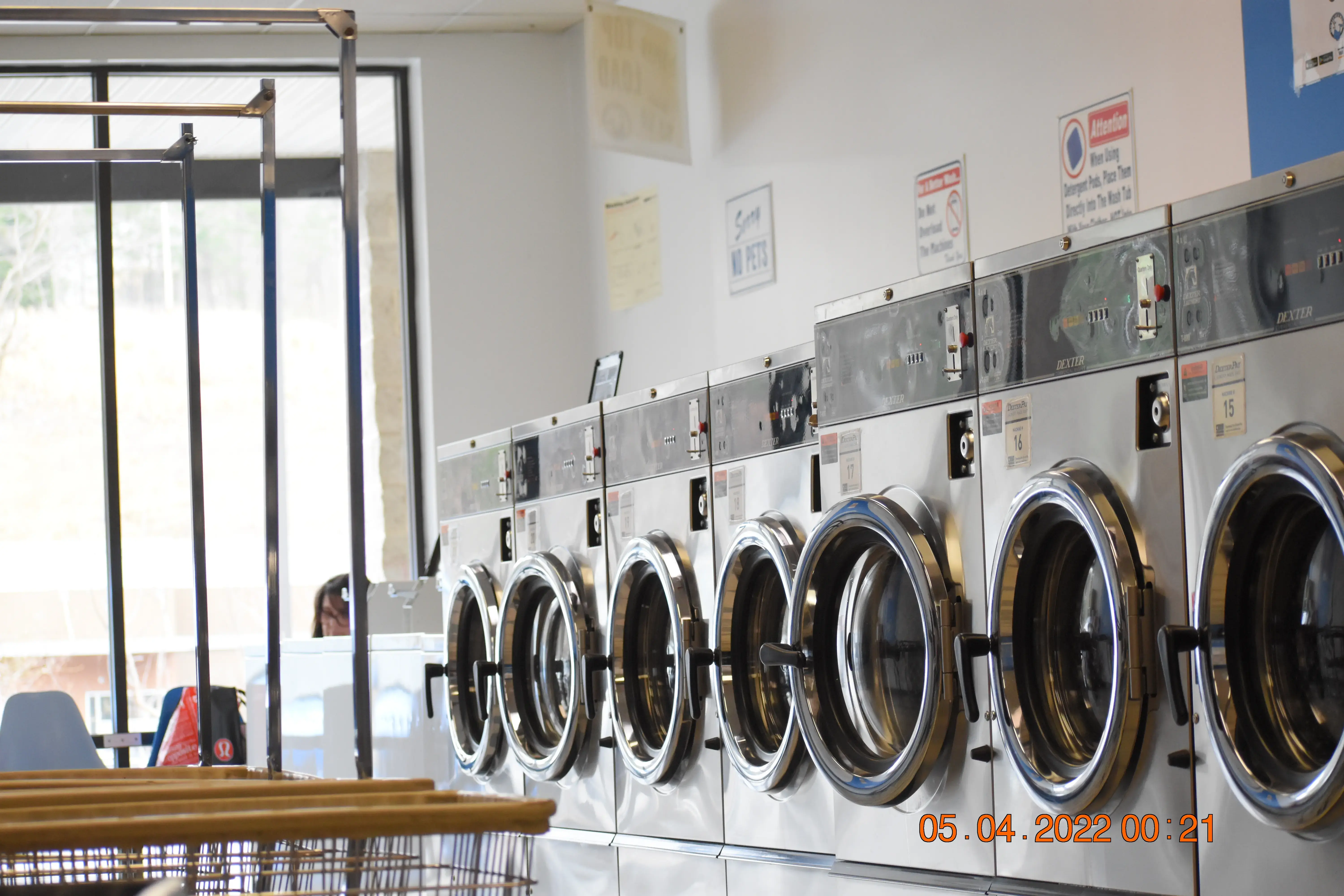 Whale of a Wash Laundromat - Image 2