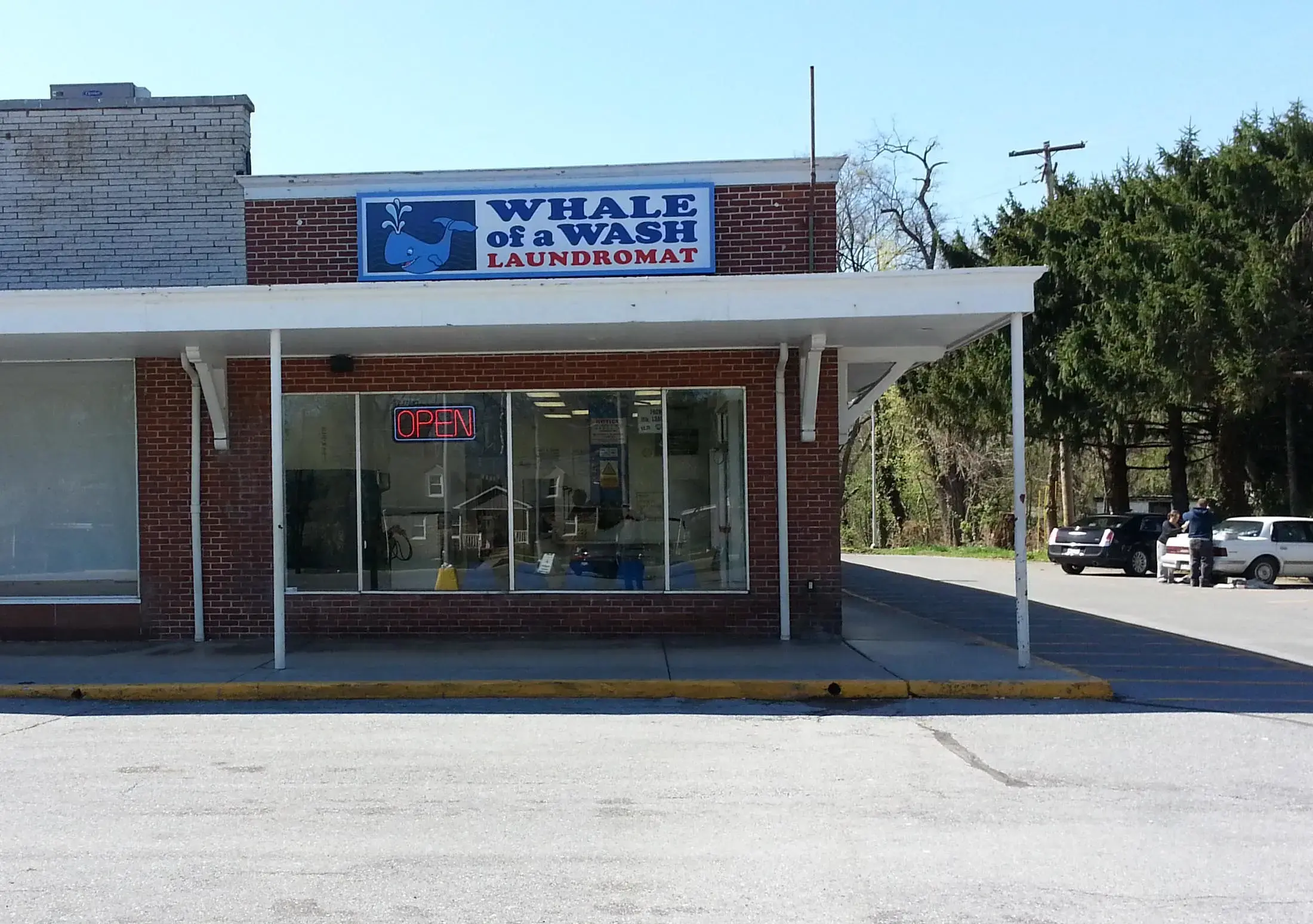 Whale of a Wash Laundromat thumbnail 20