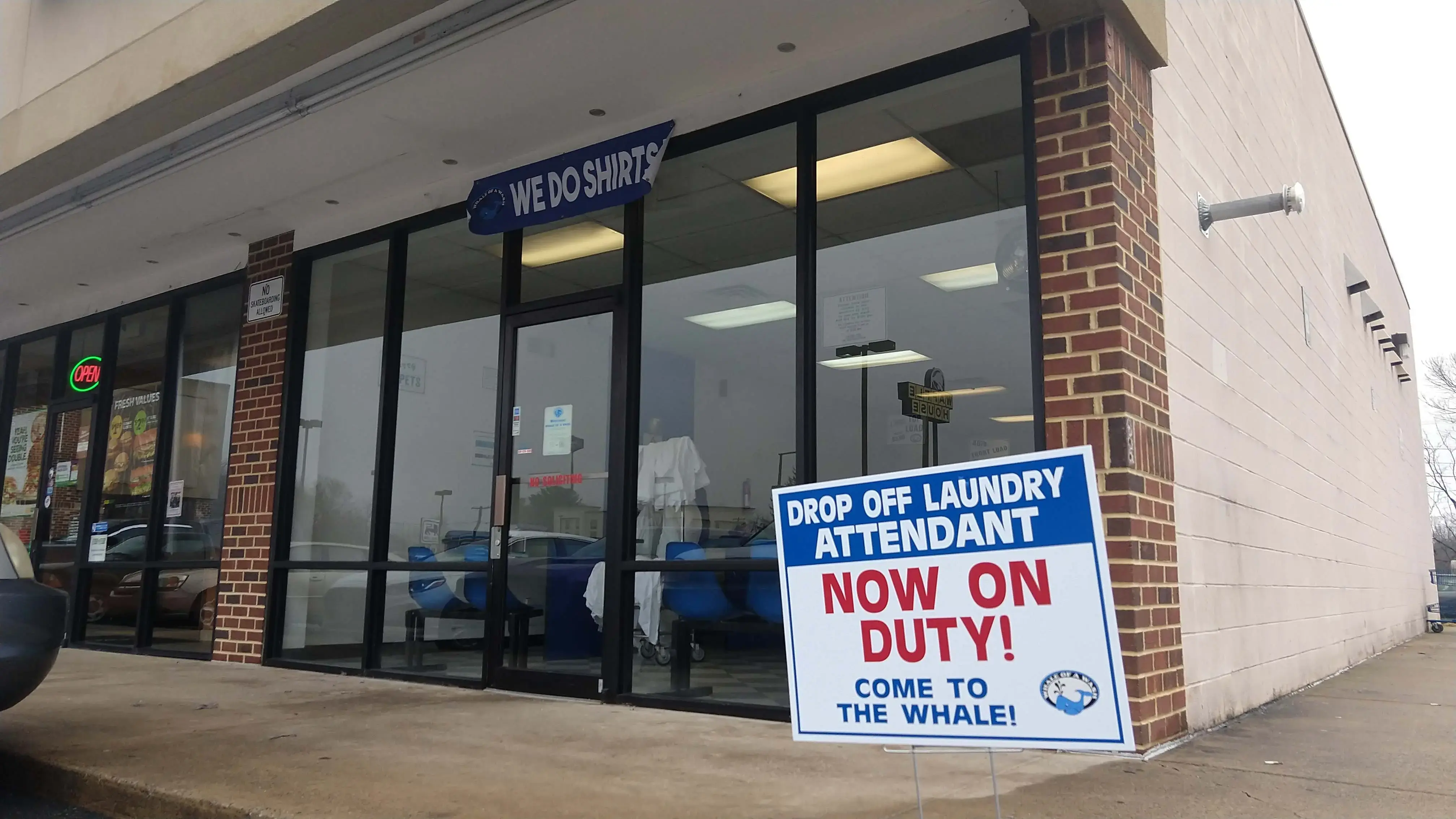 Whale of a Wash Laundromat thumbnail 9