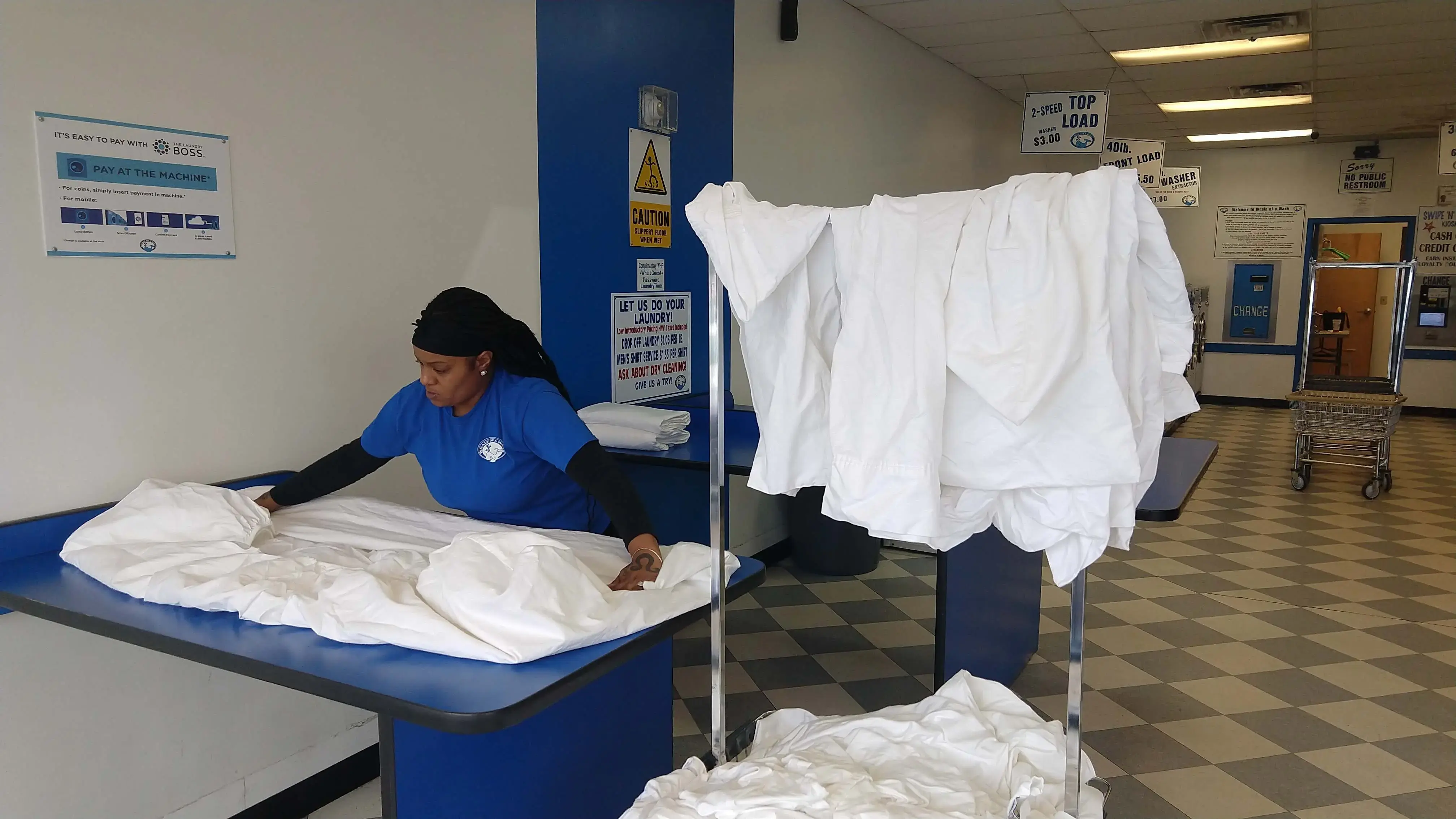 Whale of a Wash Laundromat thumbnail 6