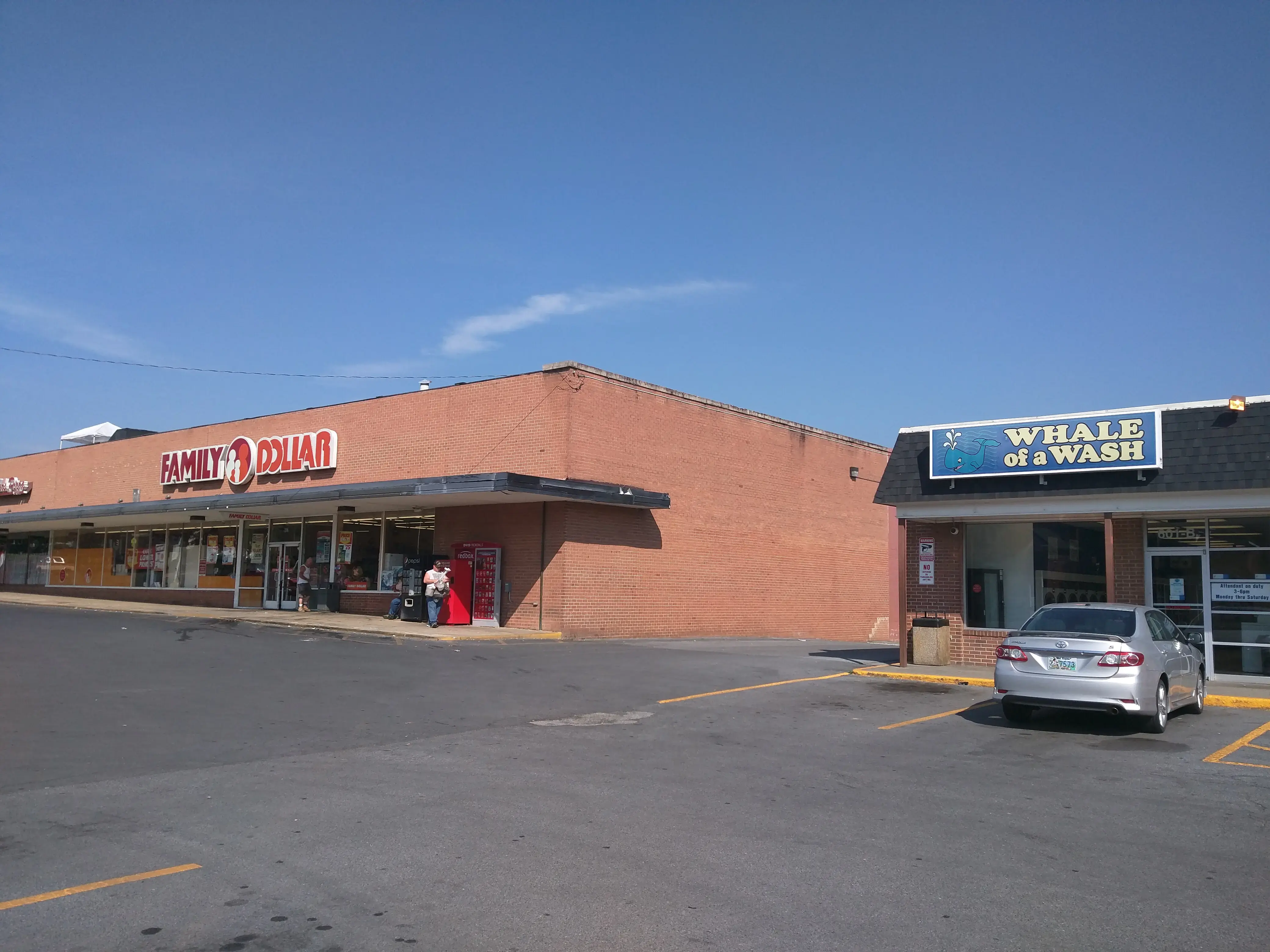 Whale of a Wash Laundromat - Image 2