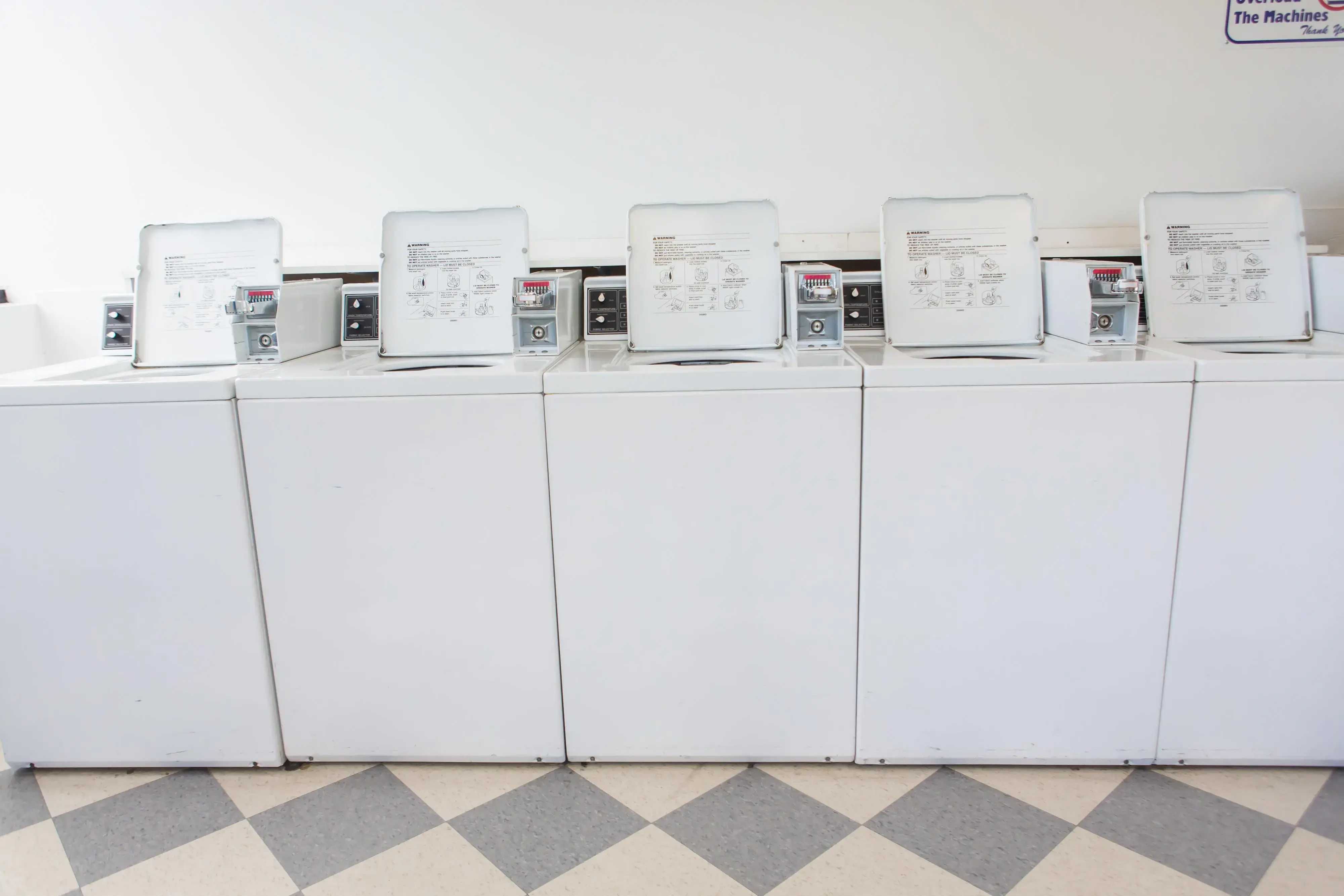 Whale of a Wash Laundromat - Image 8