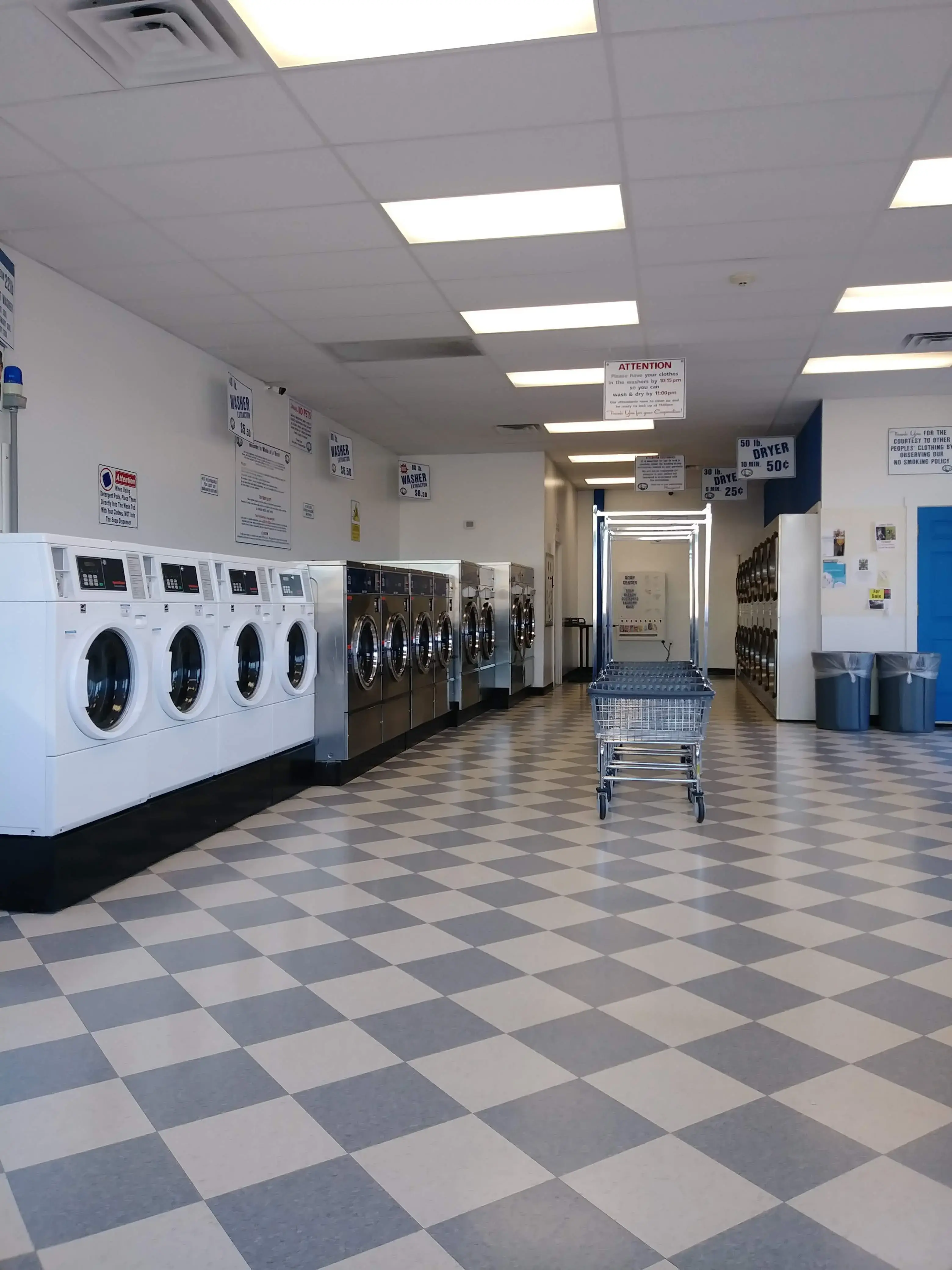 Whale of a Wash Laundromat thumbnail 15