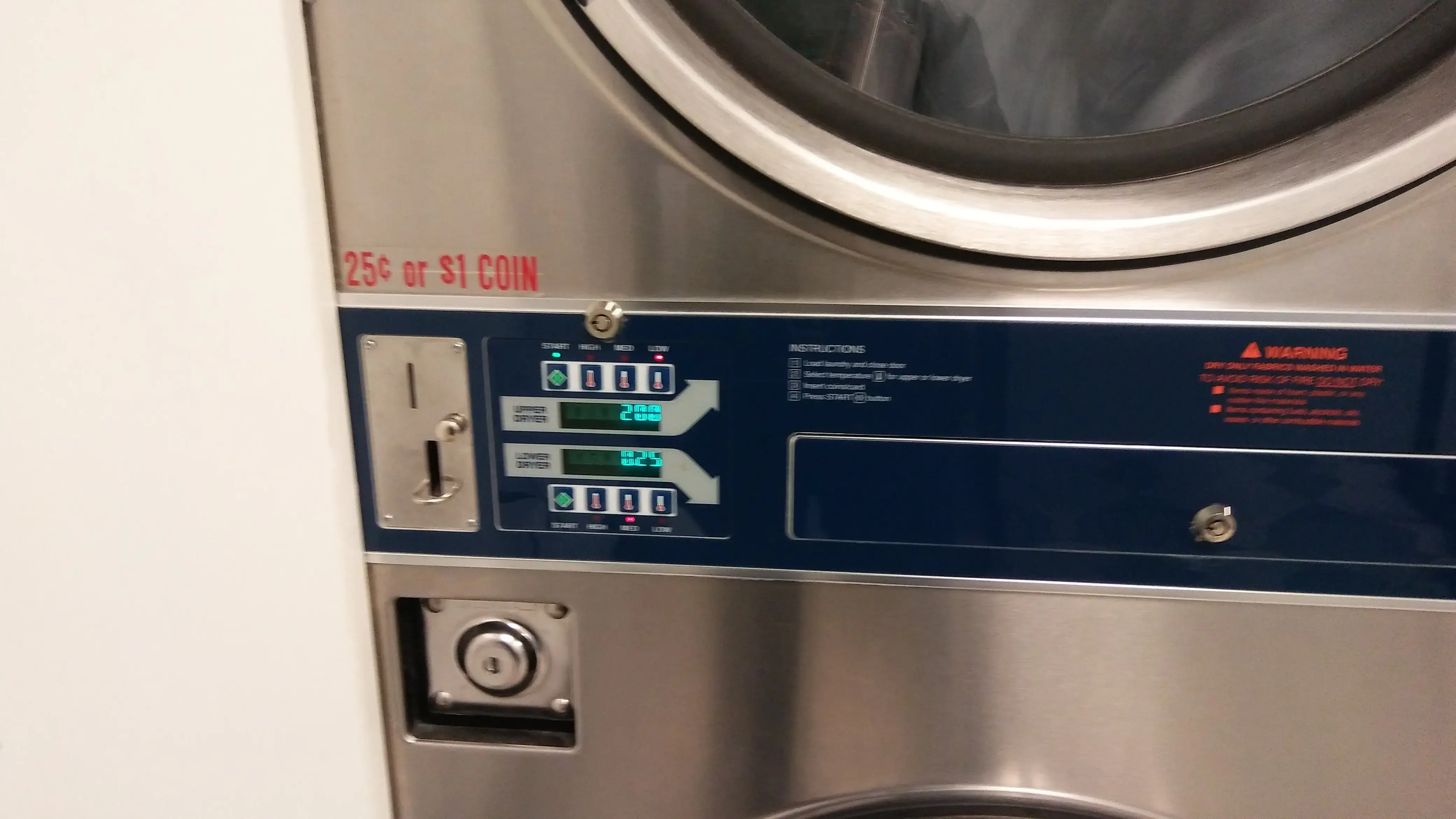 Whale of a Wash Laundromat thumbnail 11
