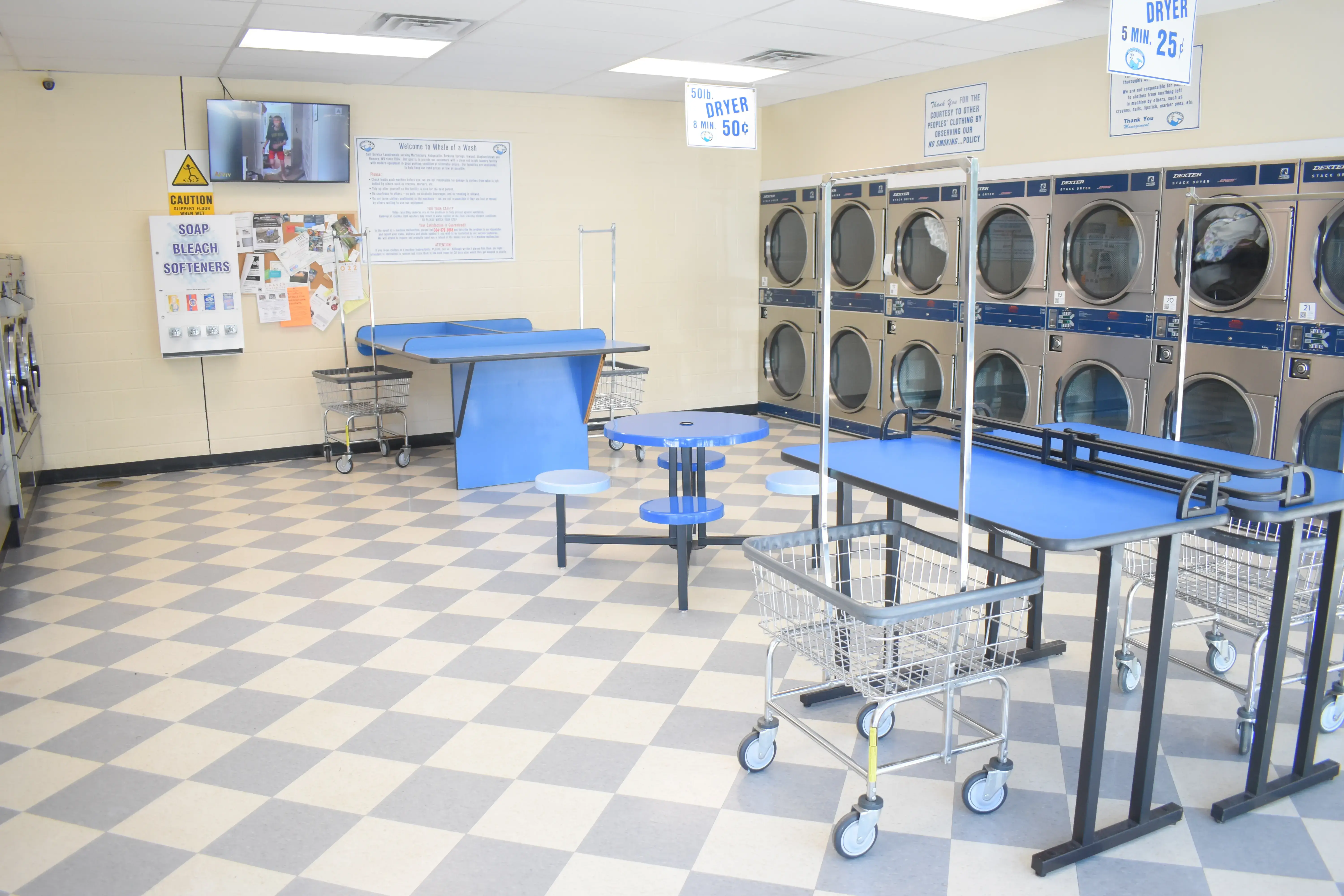 Whale of a Wash Laundromat thumbnail 9