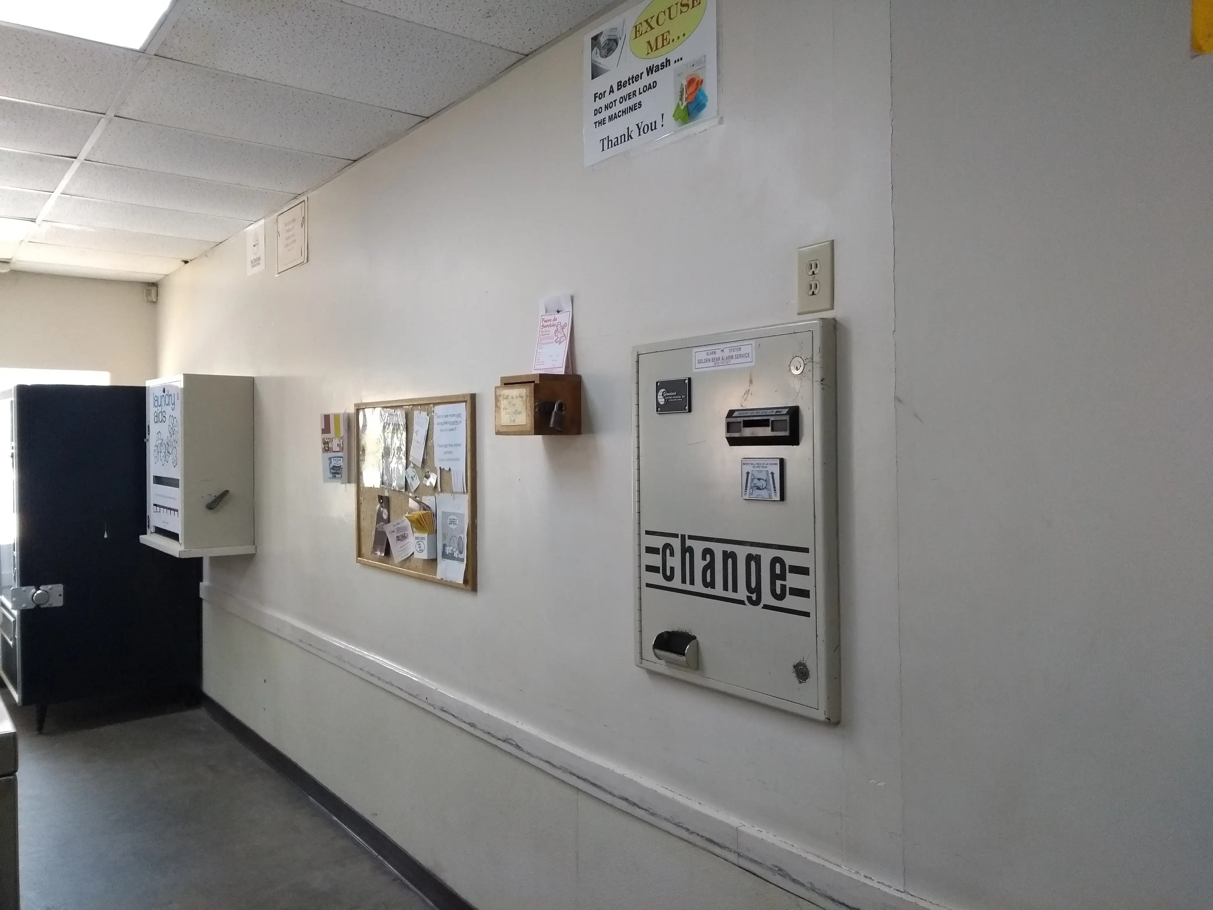 Wheatland Laundromat - Image 8