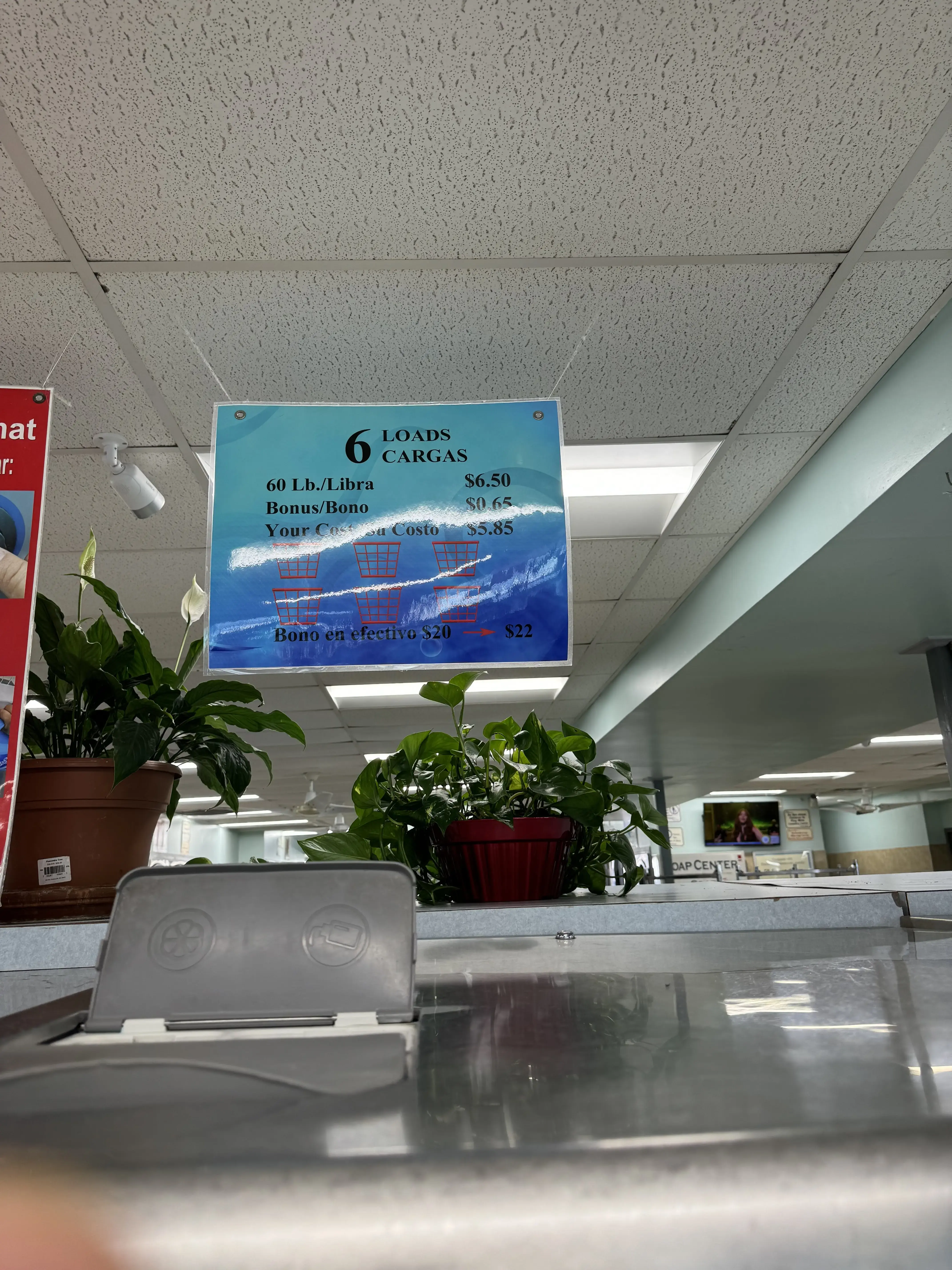 Wheaton Laundromat - Image 8