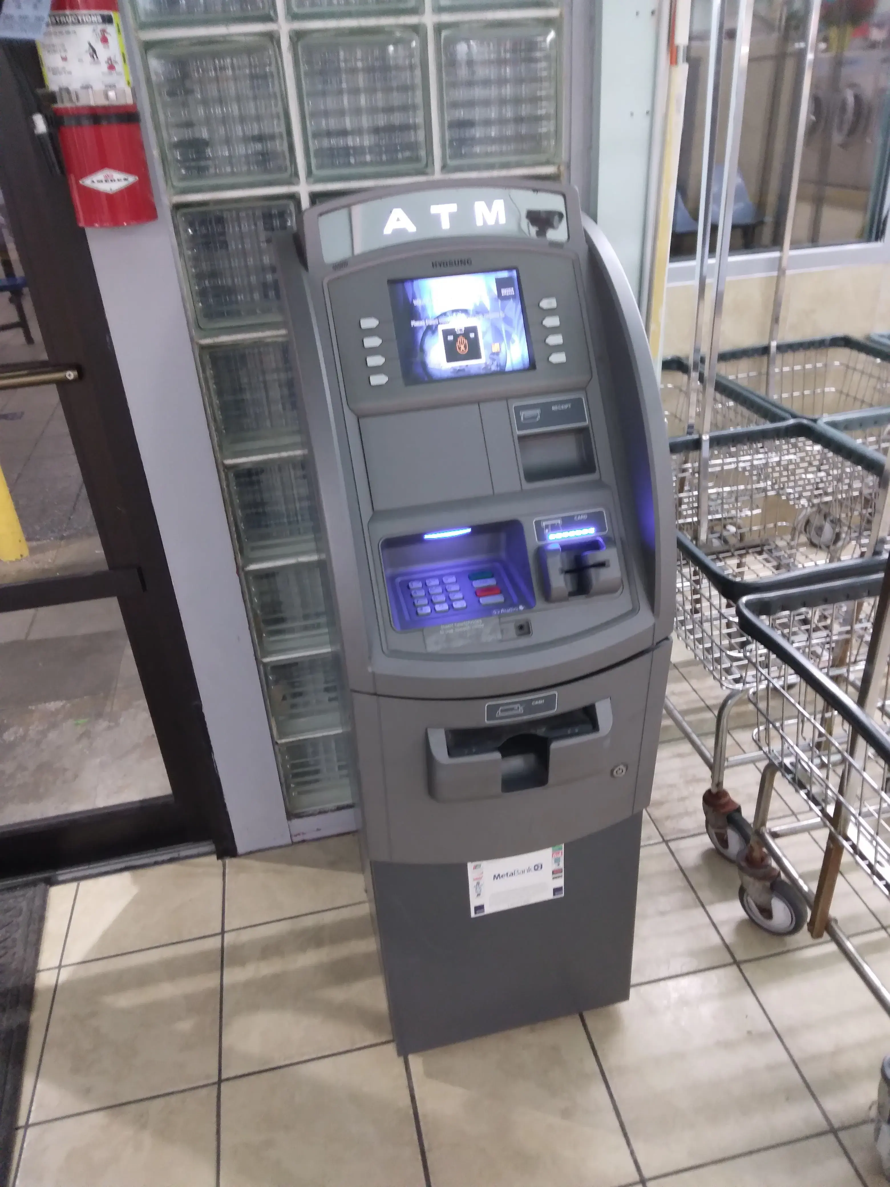Wheaton Laundromat thumbnail 20