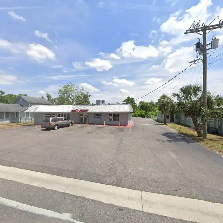 Wheeler Street Coin Laundry - Image 14