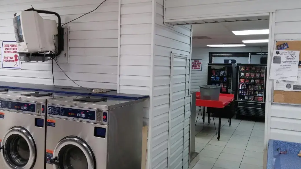 Wheeler Street Coin Laundry - Image 3