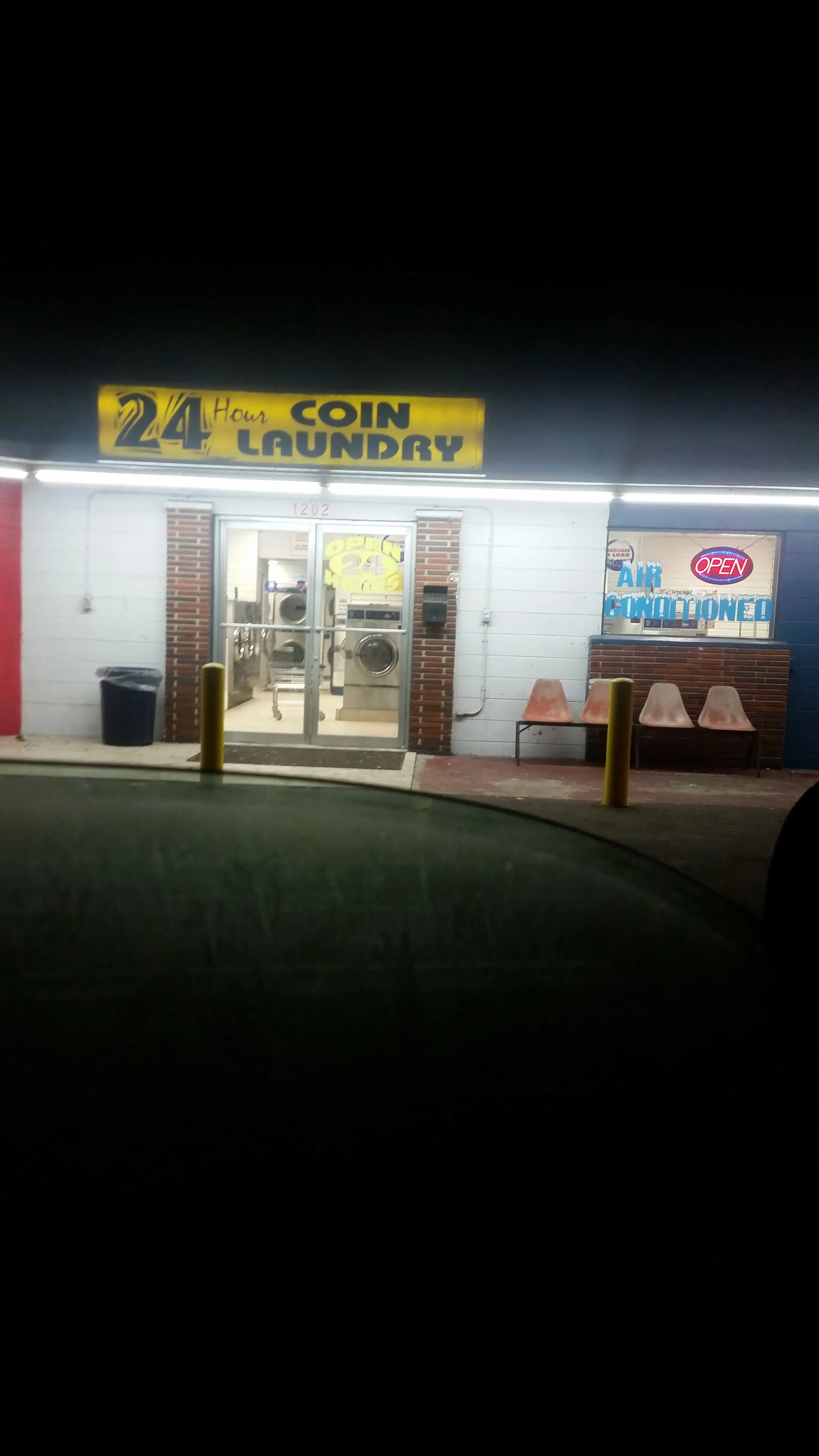 Wheeler Street Coin Laundry - Image 2
