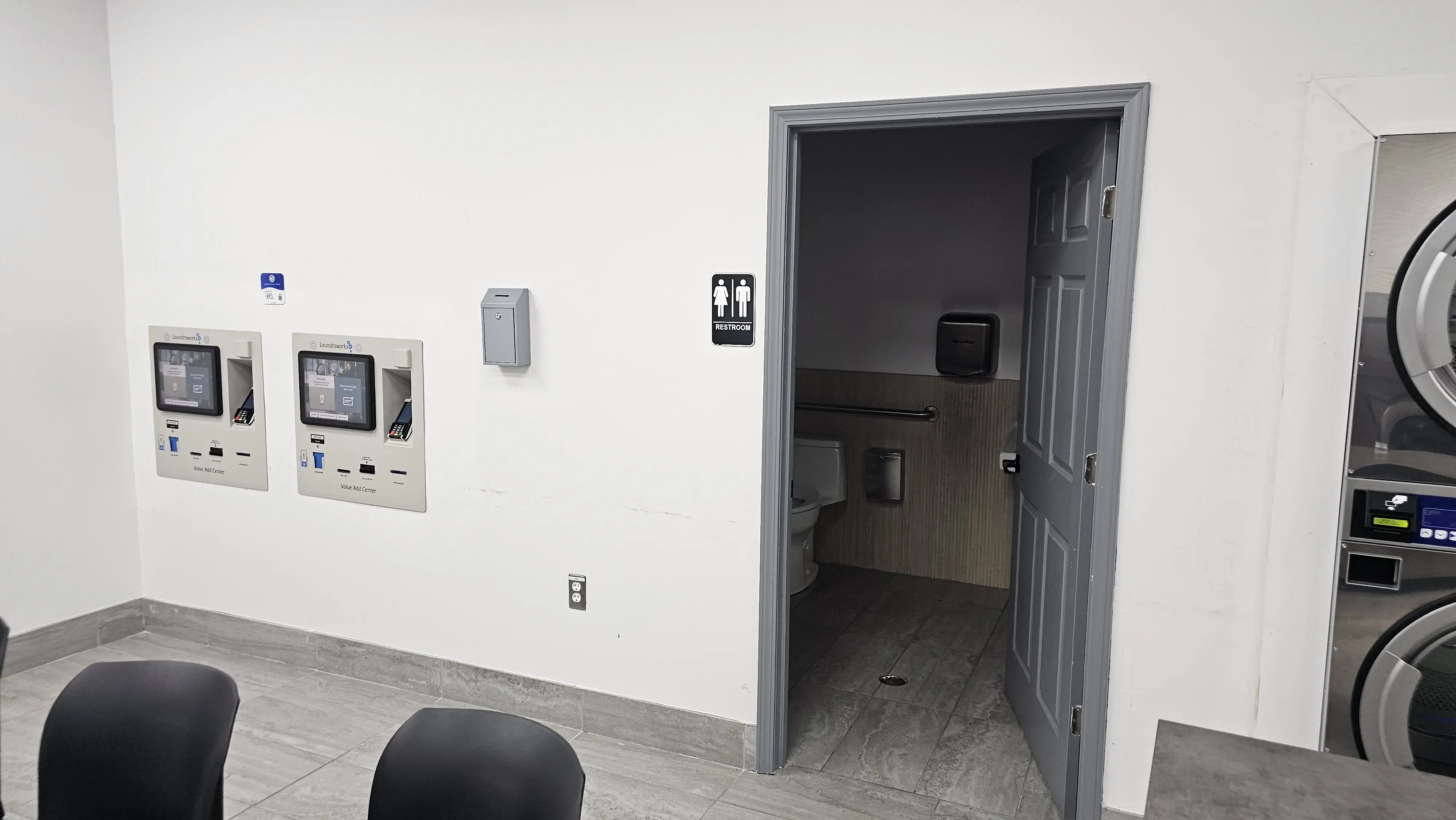 Whirlwind Laundry Center - Image 15