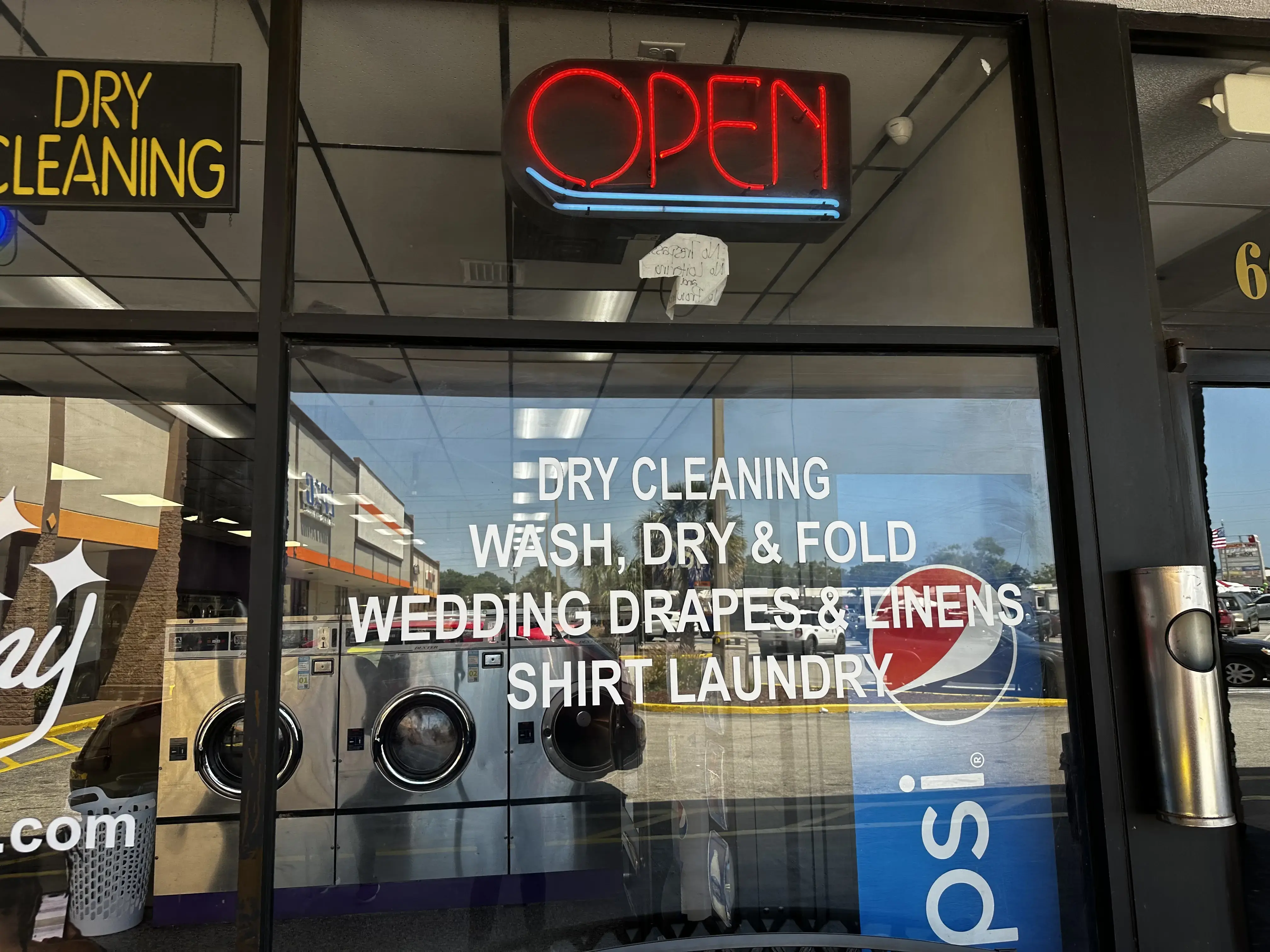 WhiskAway Laundromat - Image 4