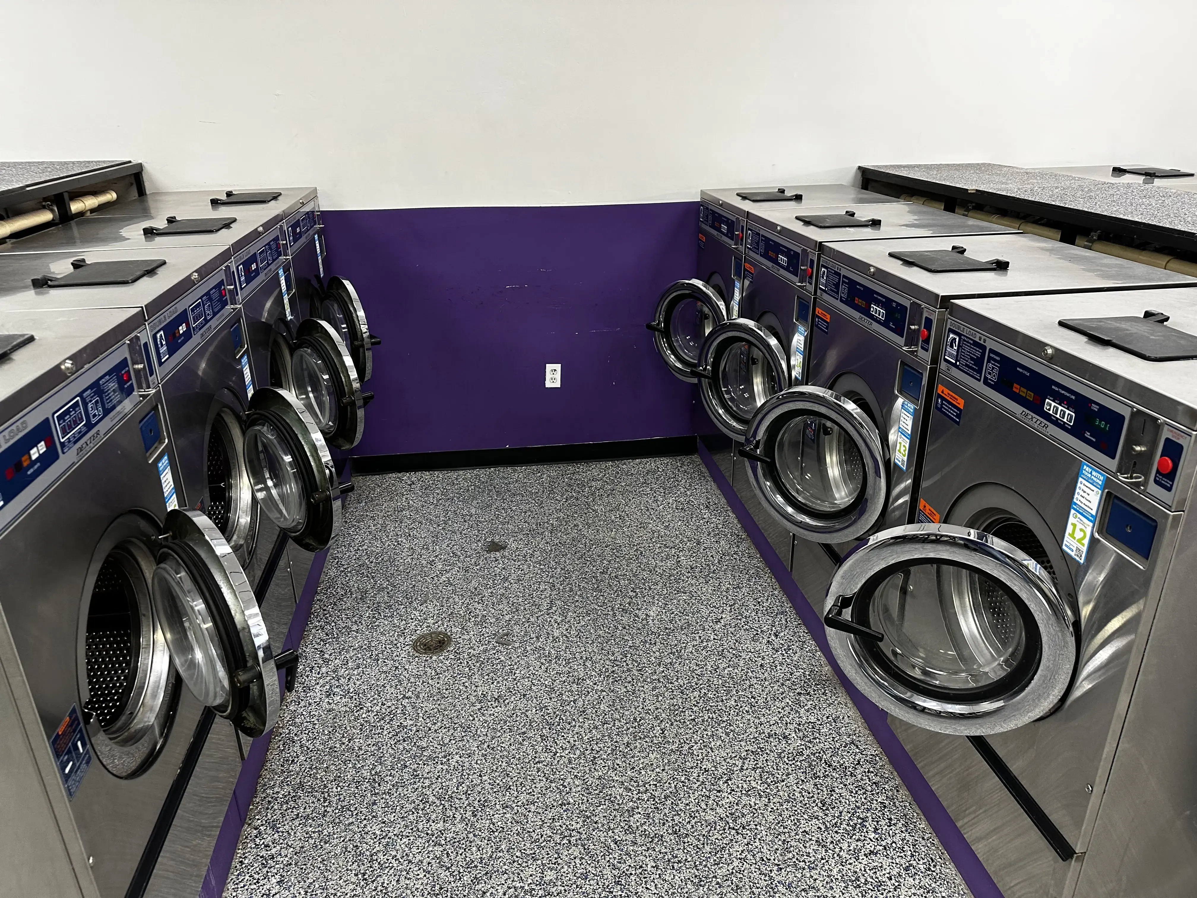 WhiskAway Laundromat - Image 6