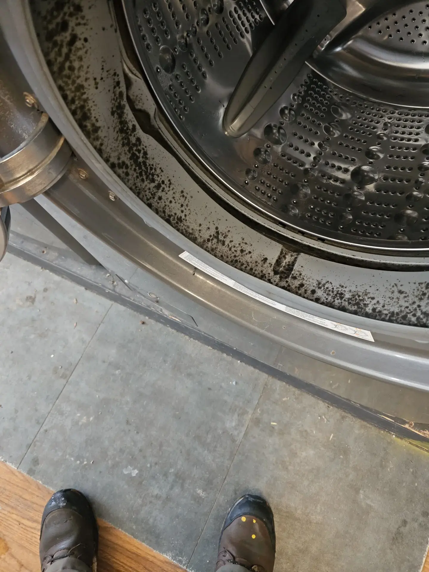 Whistle Stop Laundry Shop thumbnail 6