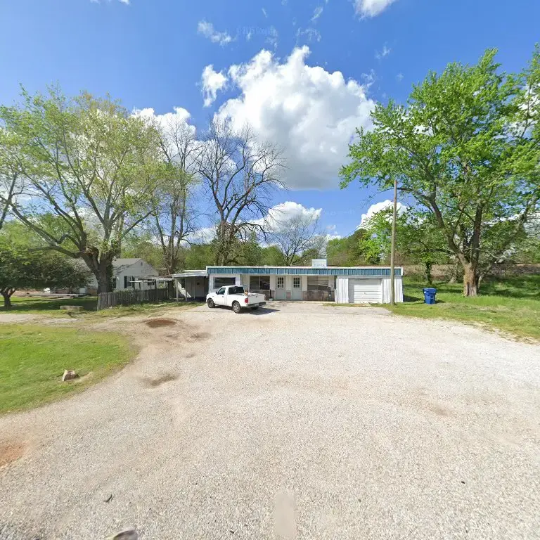 Whistle Stop Laundry Shop thumbnail 8