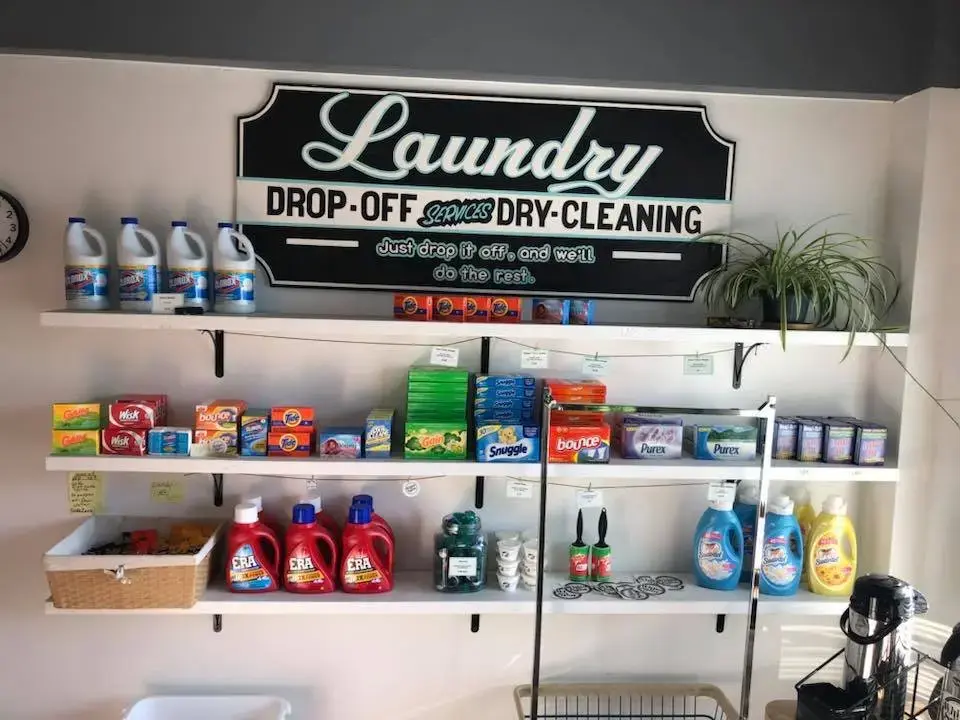 White Spot Coin Laundry - Image 12