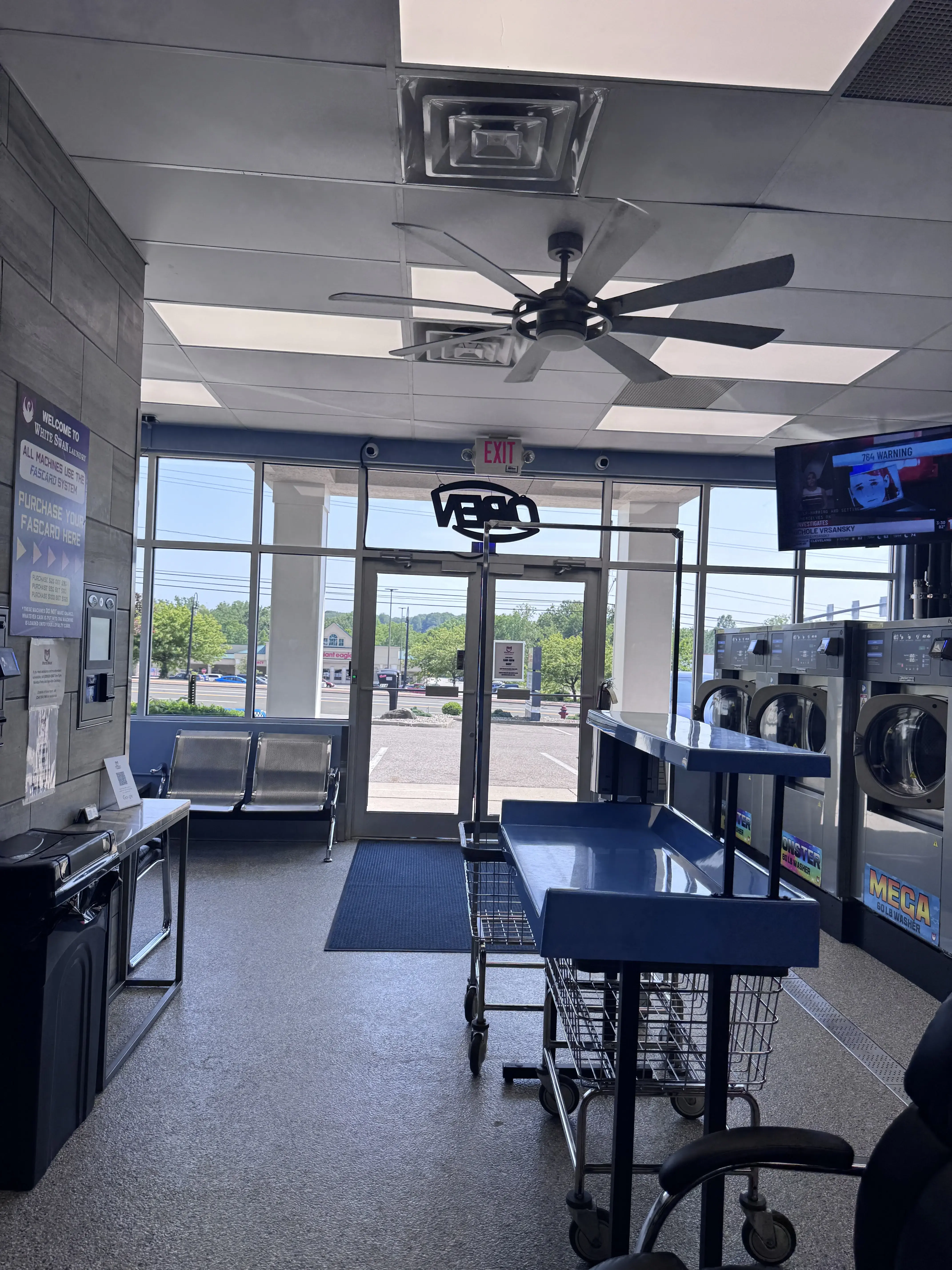 White Swan Laundromat thumbnail 13