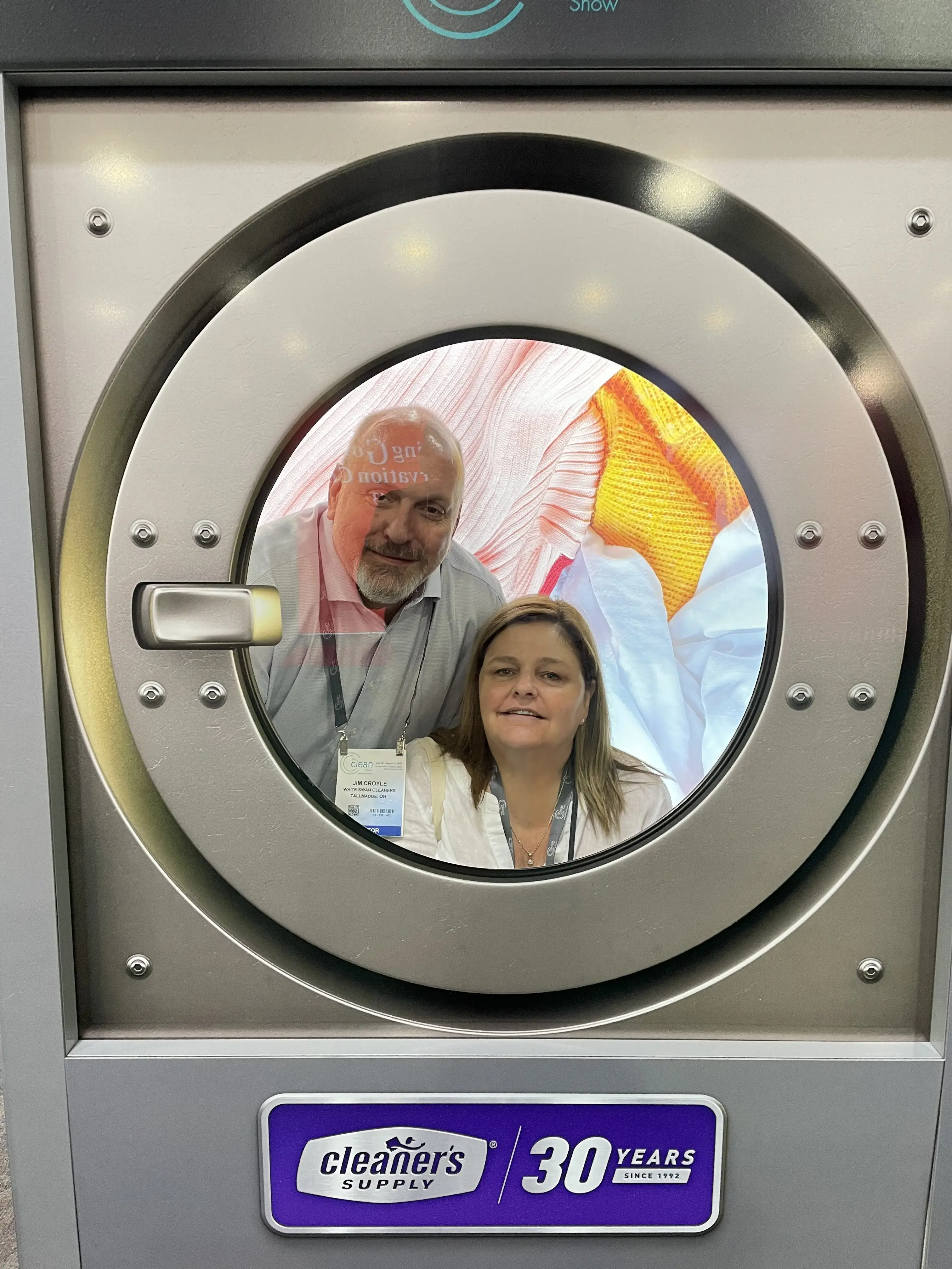 White Swan Laundromat thumbnail 7