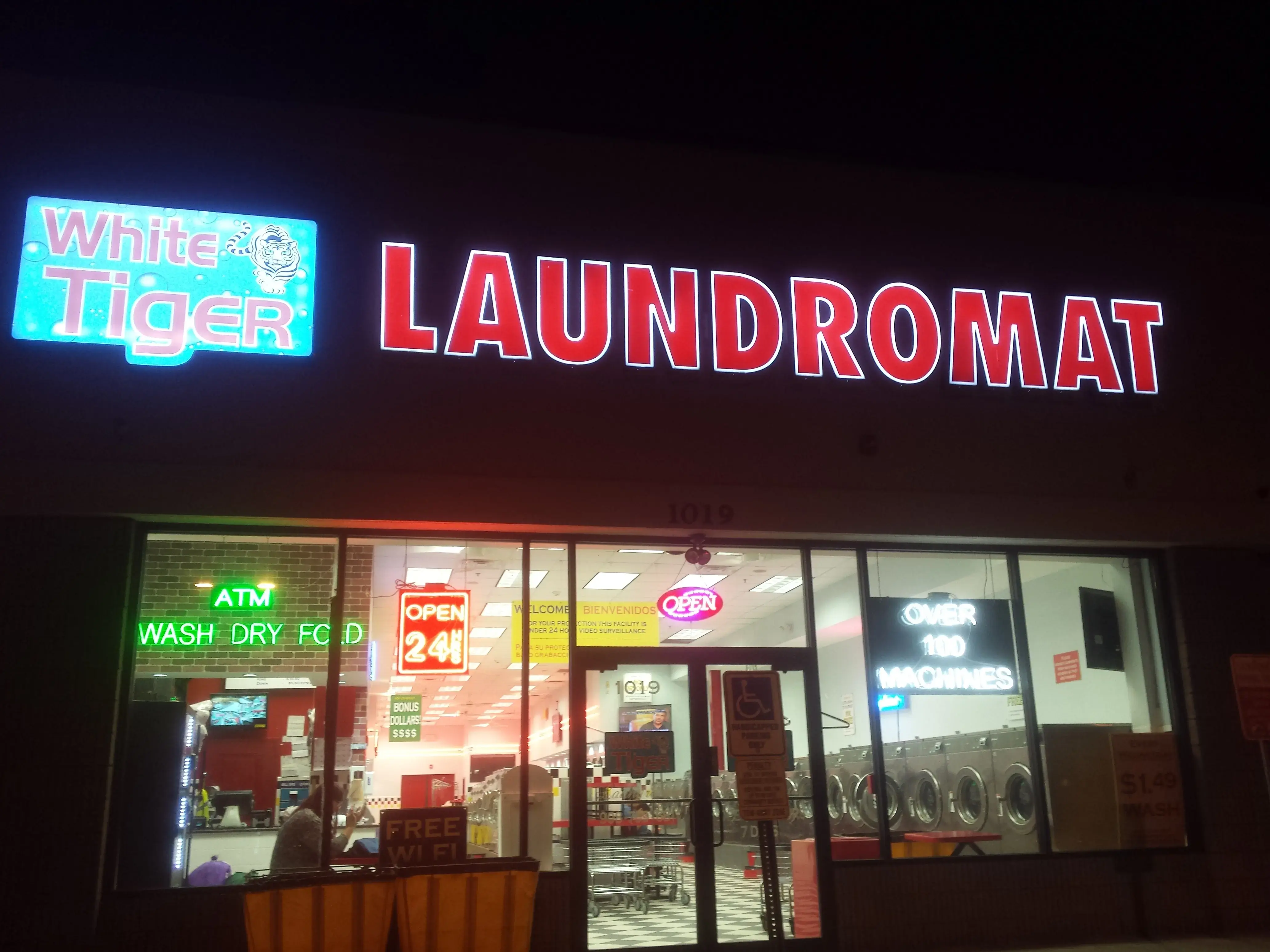 White Tiger Laundromat - Image 8