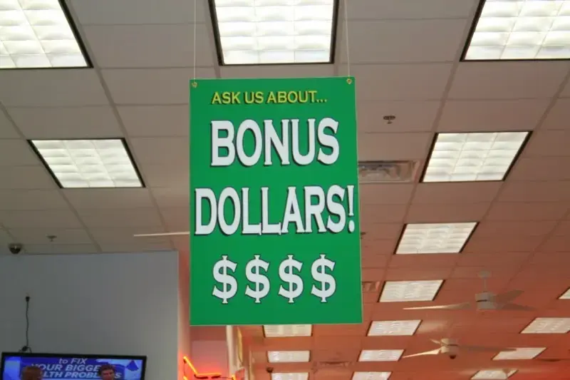 White Tiger Laundromat - Image 5