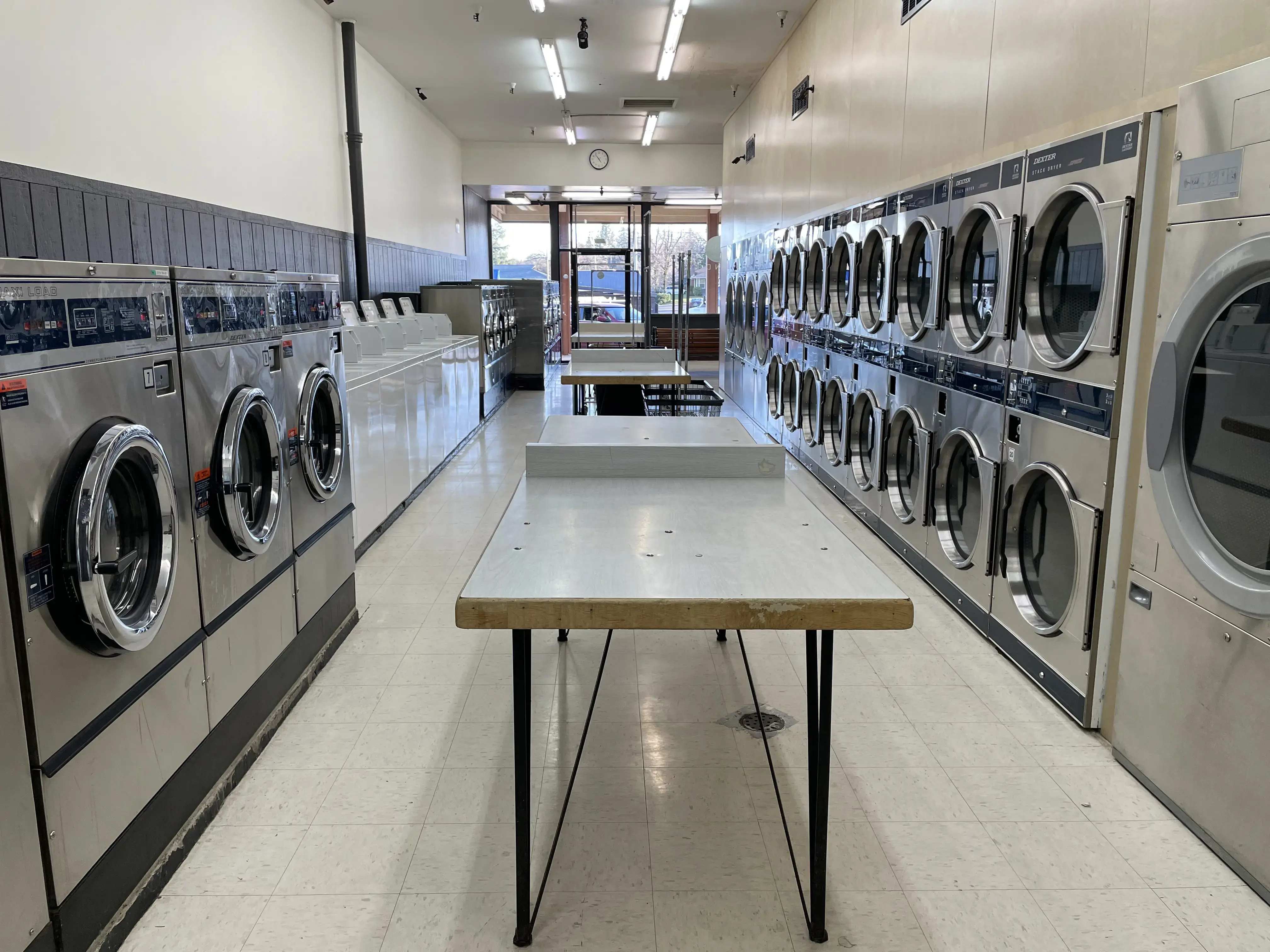 White Water Laundry thumbnail 1