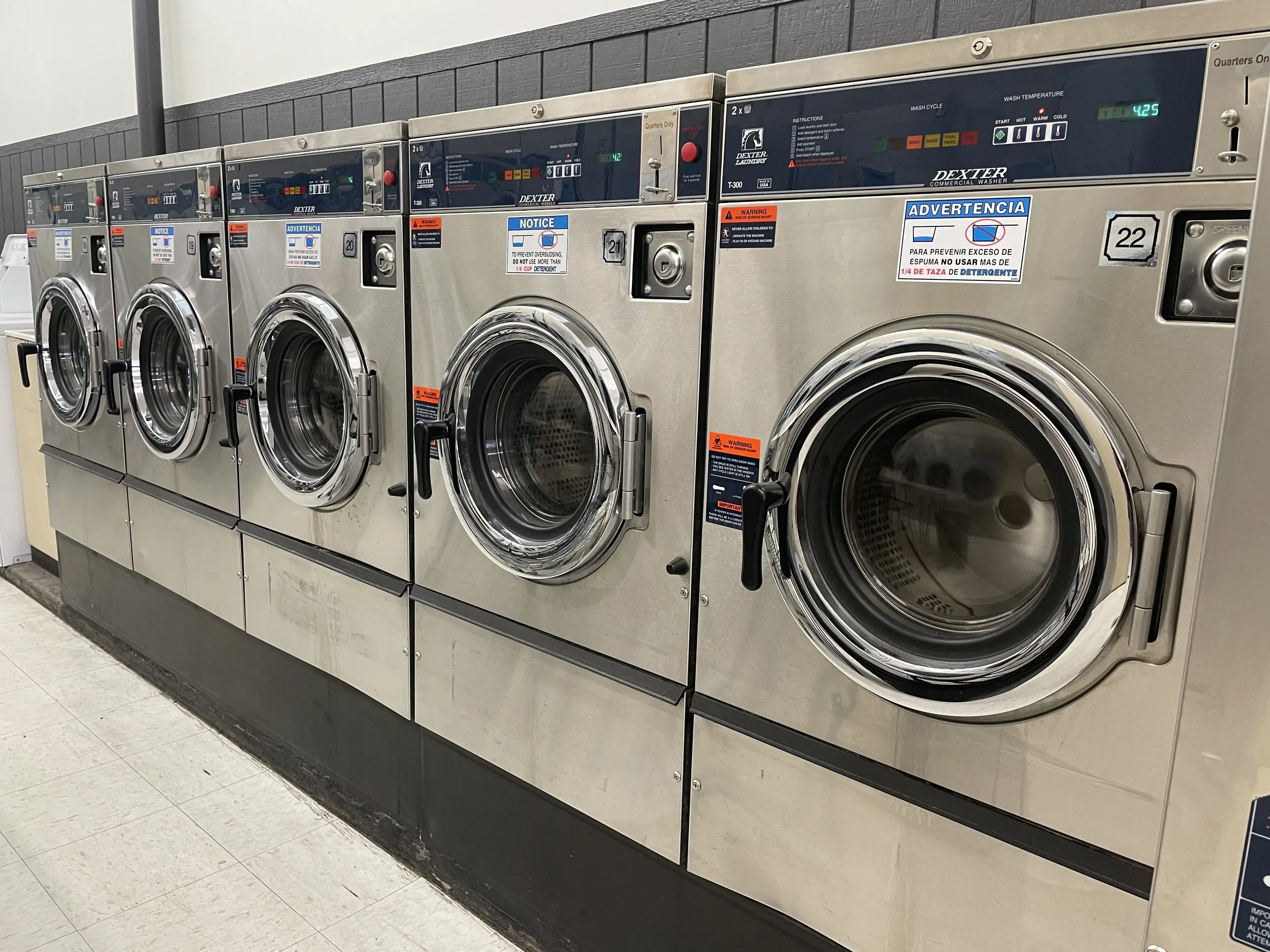 White Water Laundry thumbnail 15