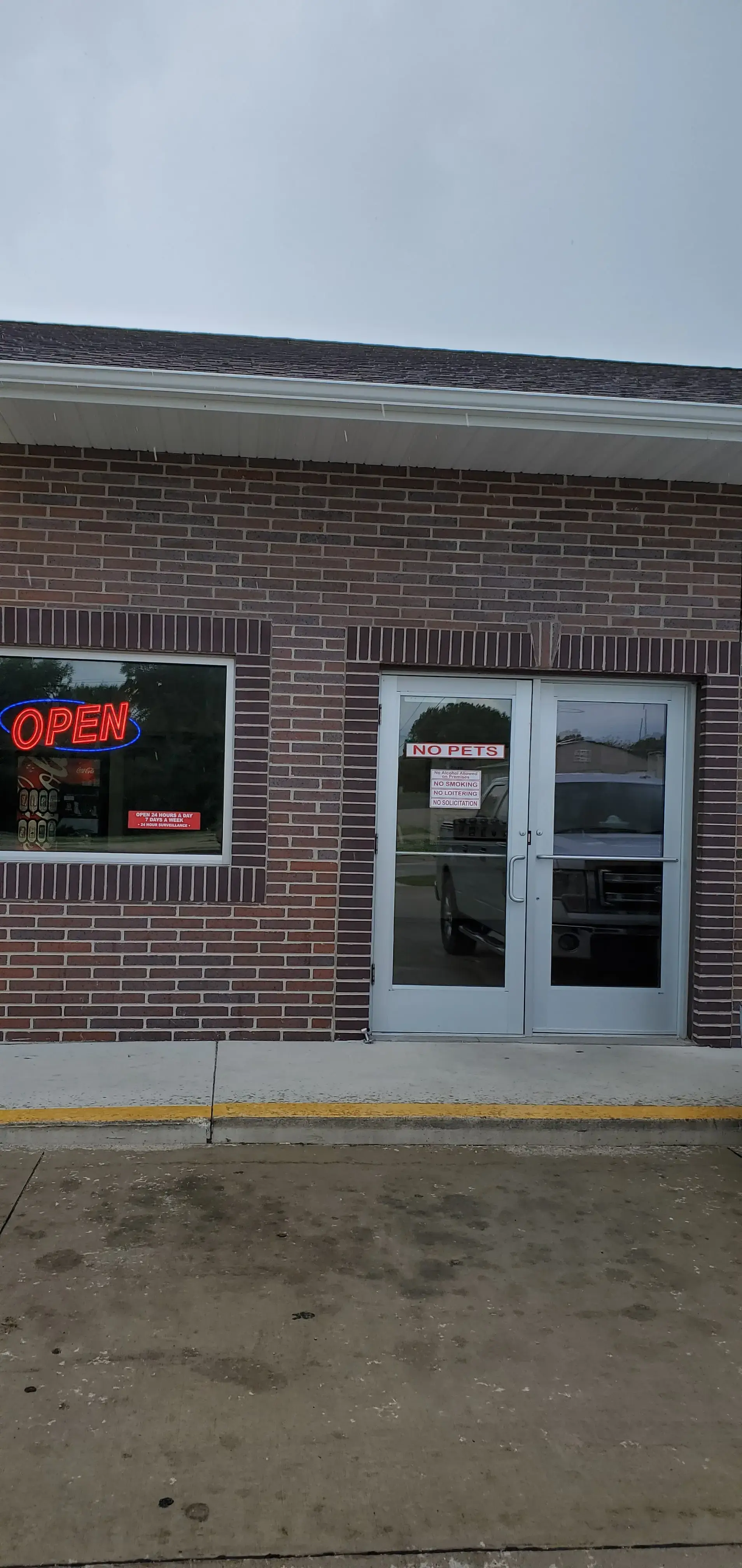 White Water Laundry - Image 2