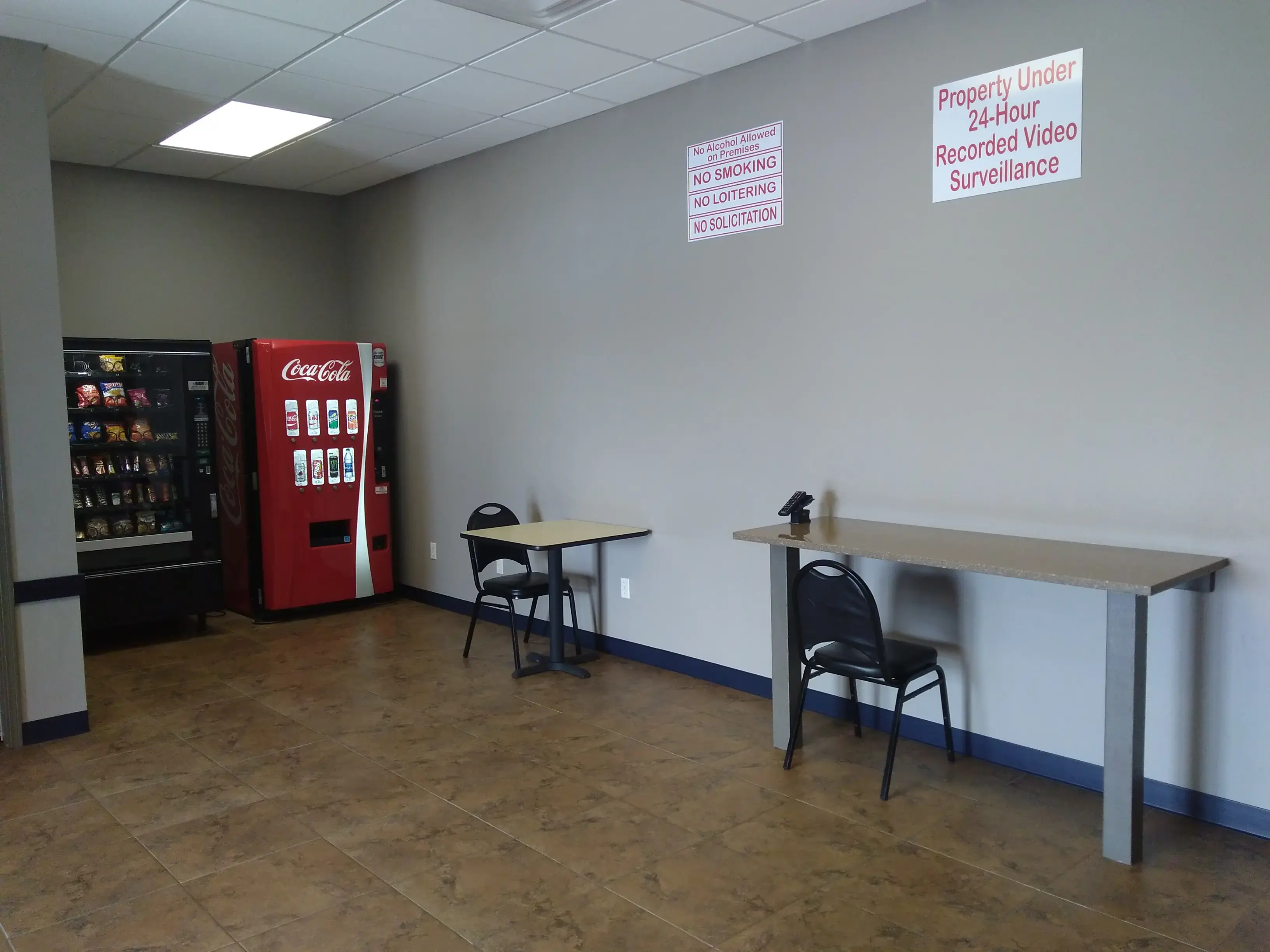 Whitewater Laundromat thumbnail 8