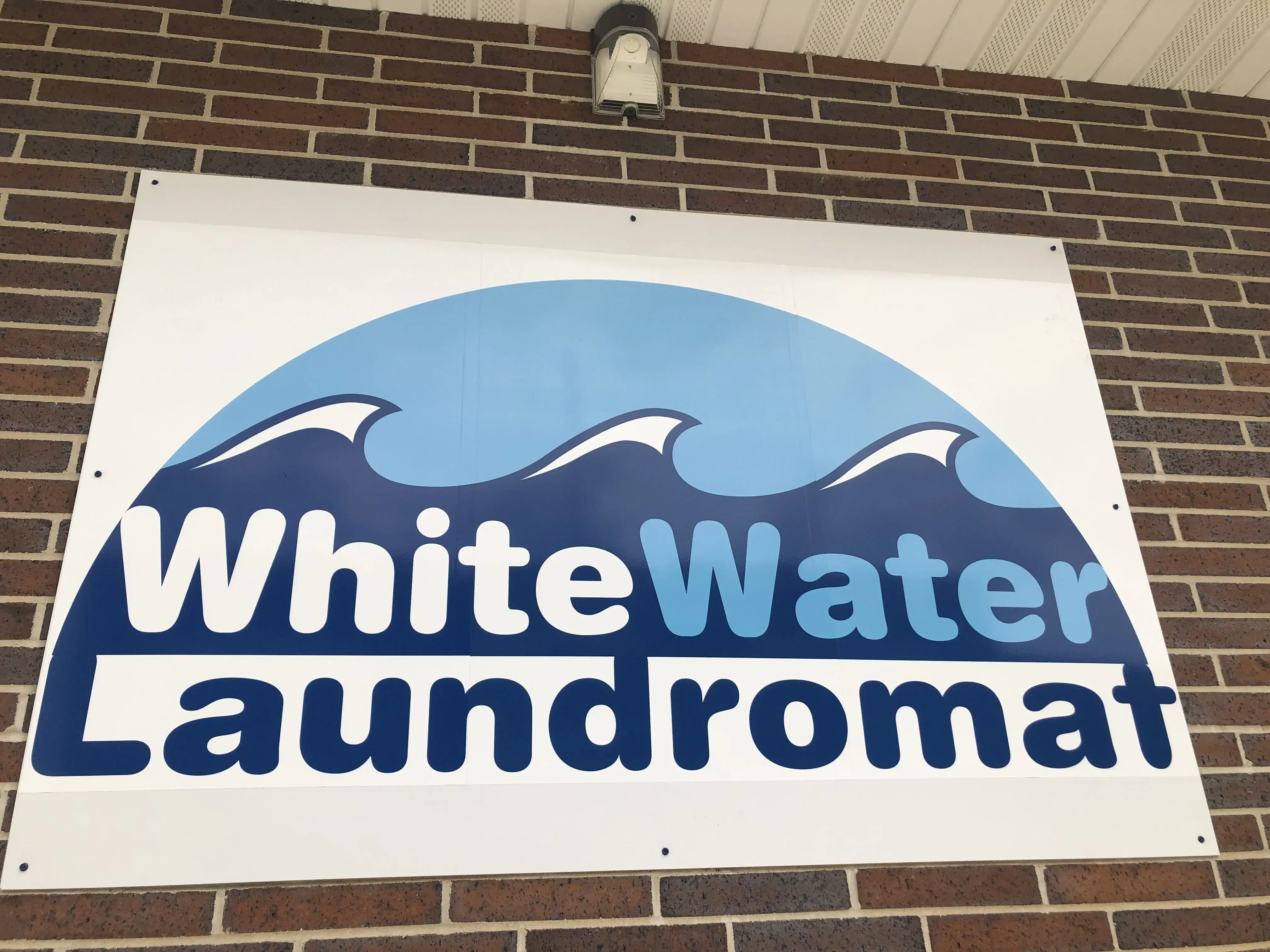 WhiteWater Laundromat - Image 20