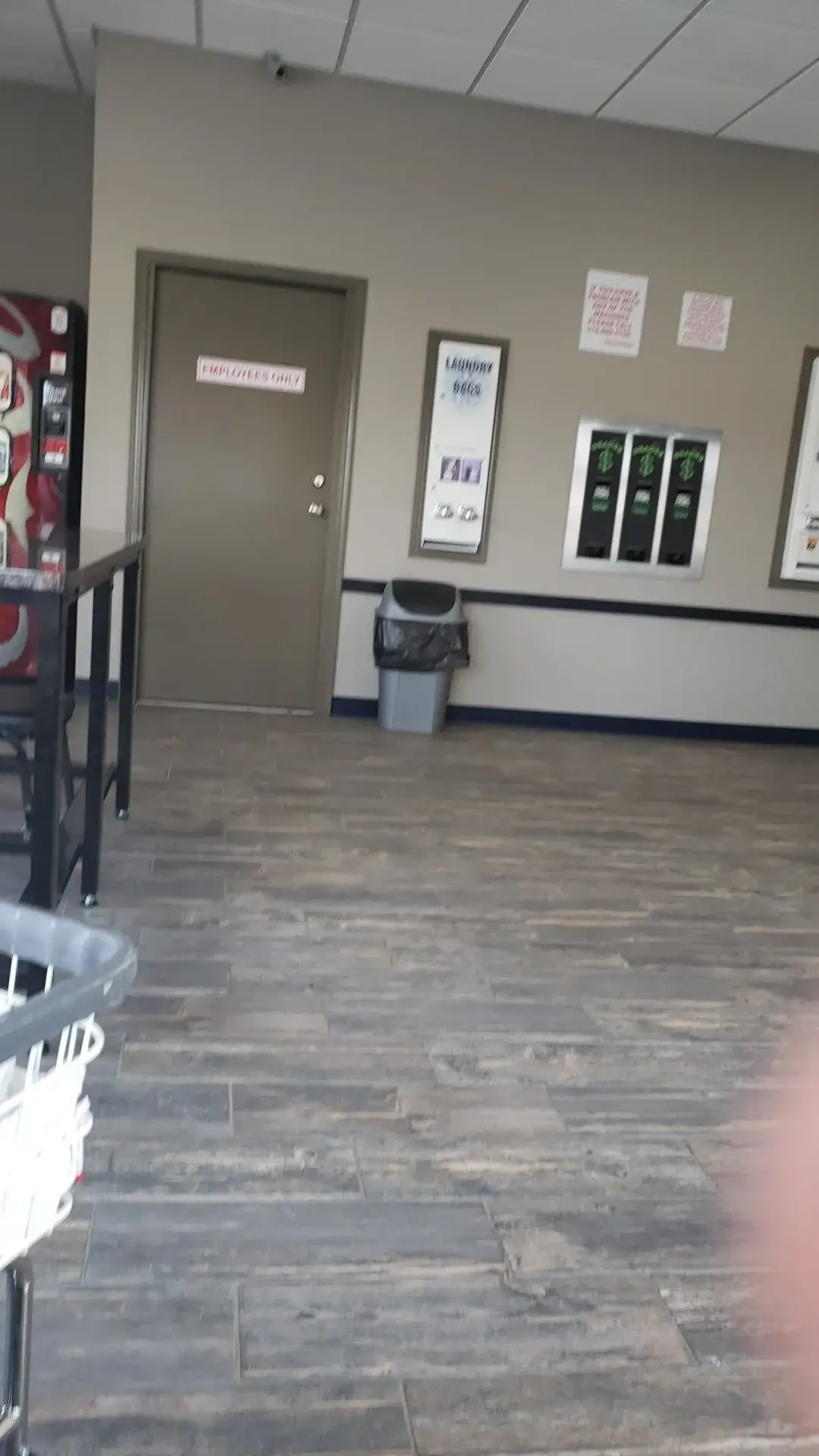 WhiteWater Laundromat thumbnail 19