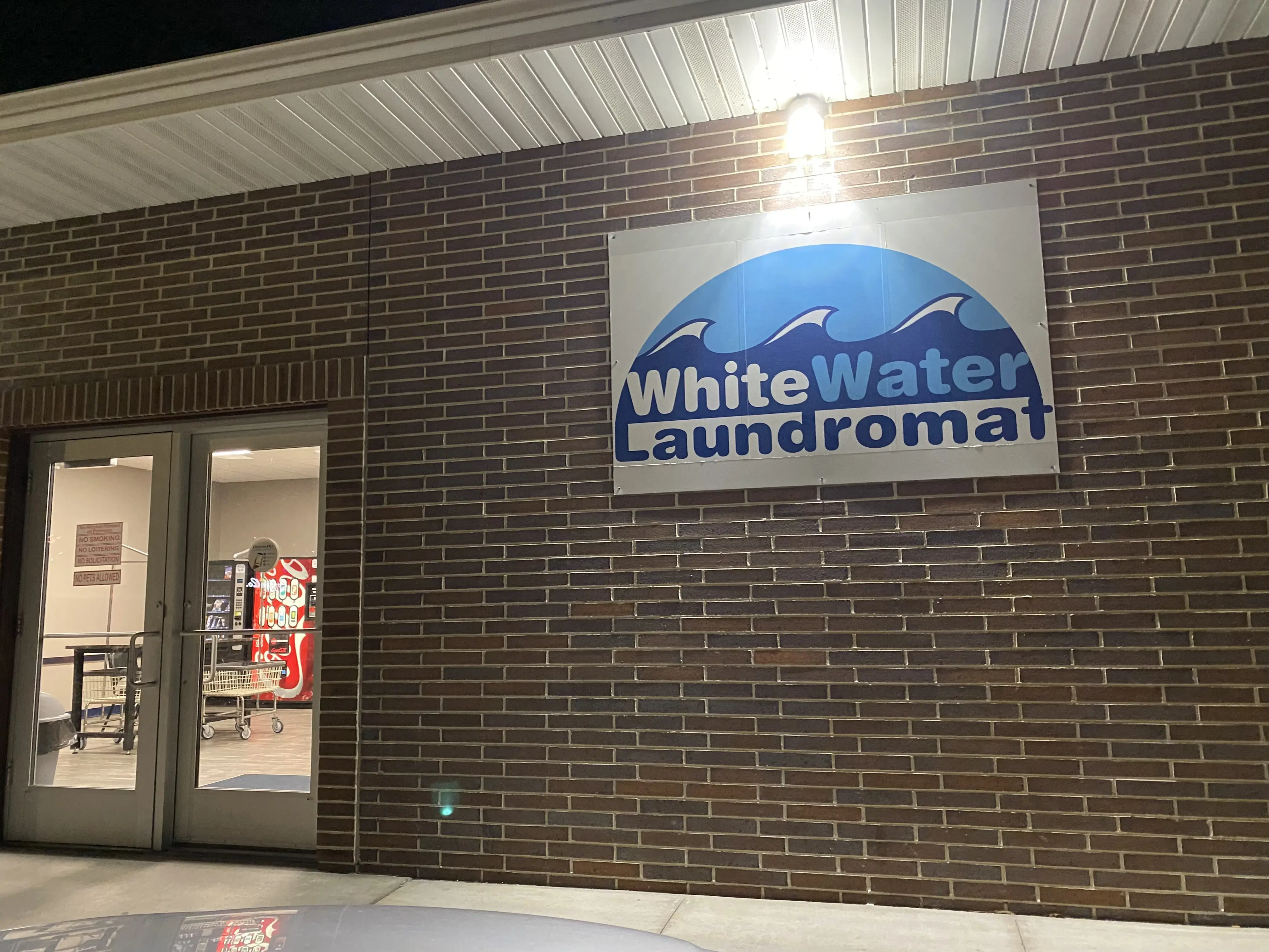 WhiteWater Laundromat - Image 3