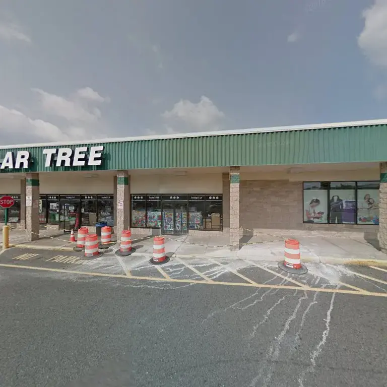 Whiting Farms Laundromat - Image 5