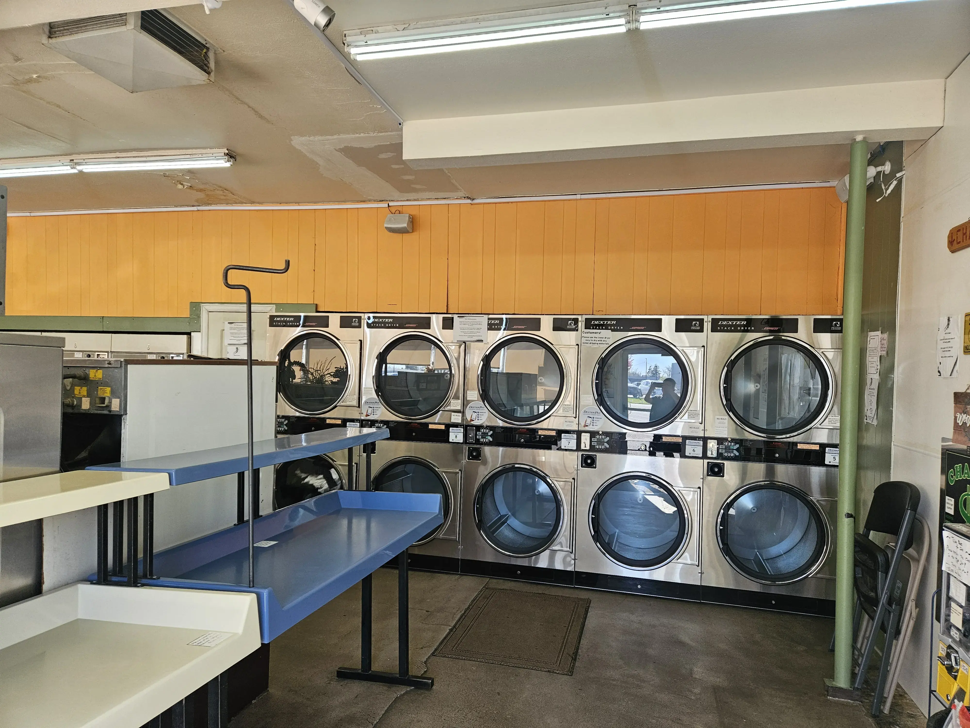 Wife Savor Laundromat, Wash and Fold, Online Pickup and Delivery Service Order, & Comfoter Cleaning - Image 2
