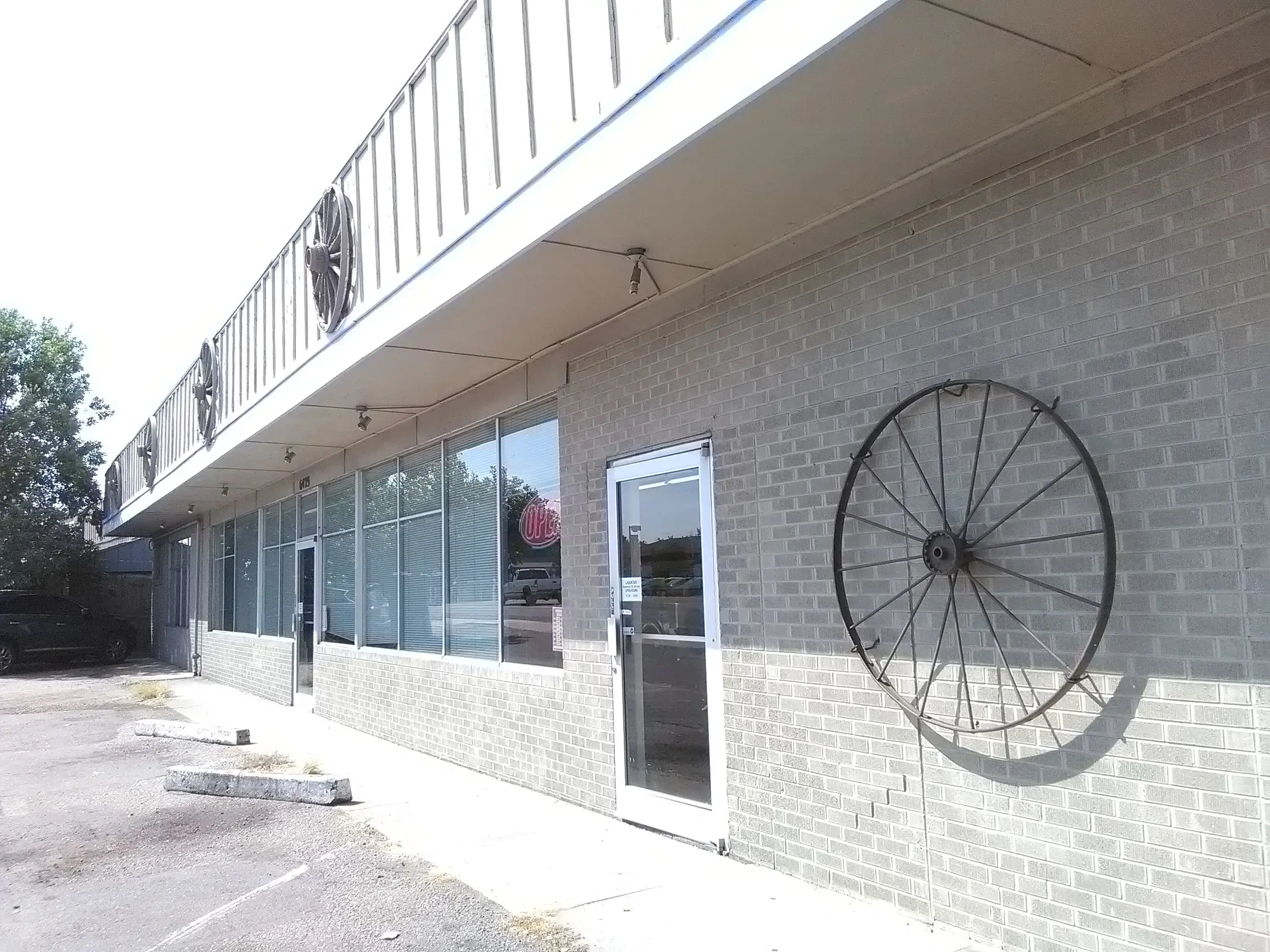 Wife Savor Laundromat, Wash and Fold, Online Pickup and Delivery Service Order, & Comfoter Cleaning - Image 16